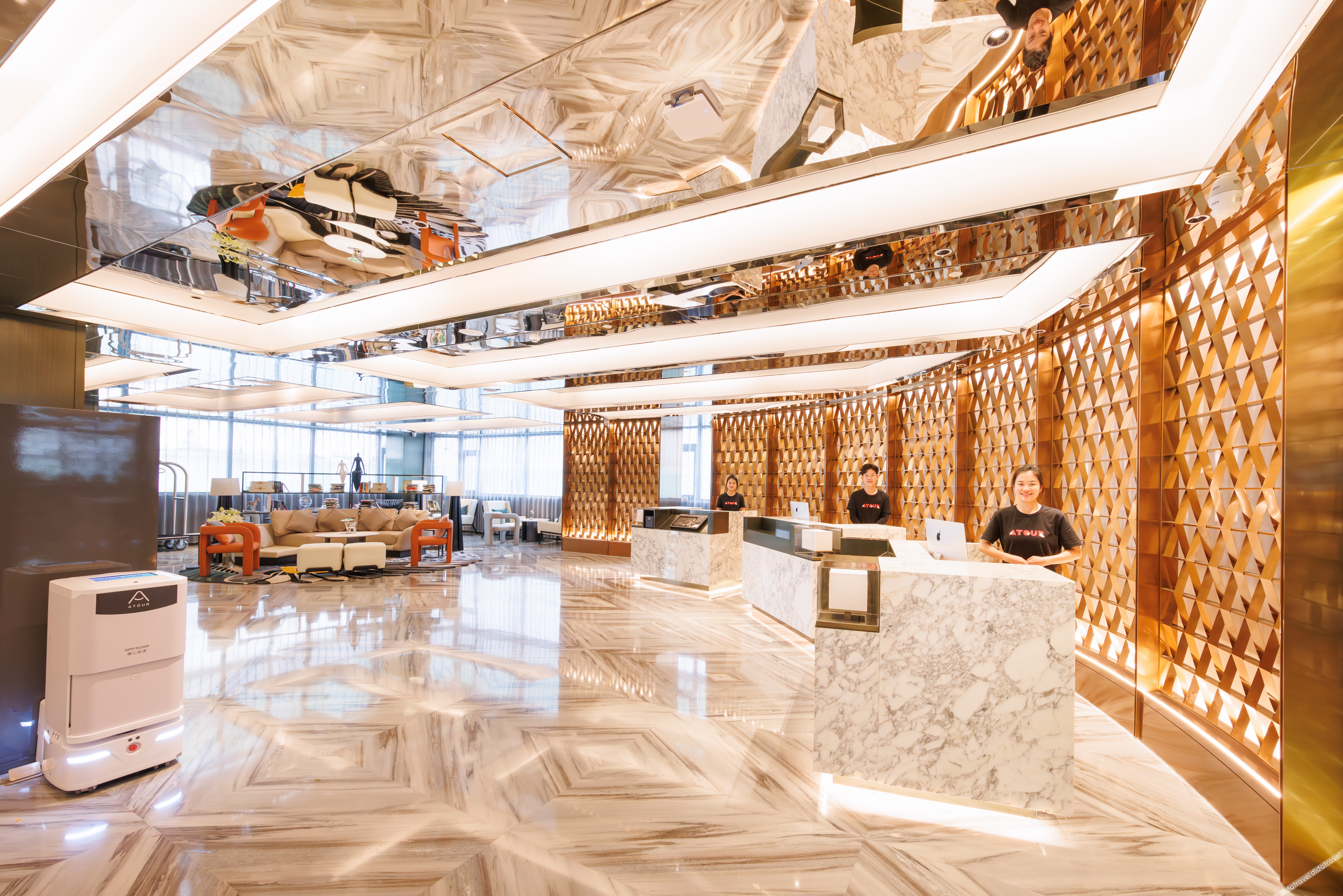 Atour Hotel Shenzhen Futian Huaqiangnorth Pedestrian Street 4*
