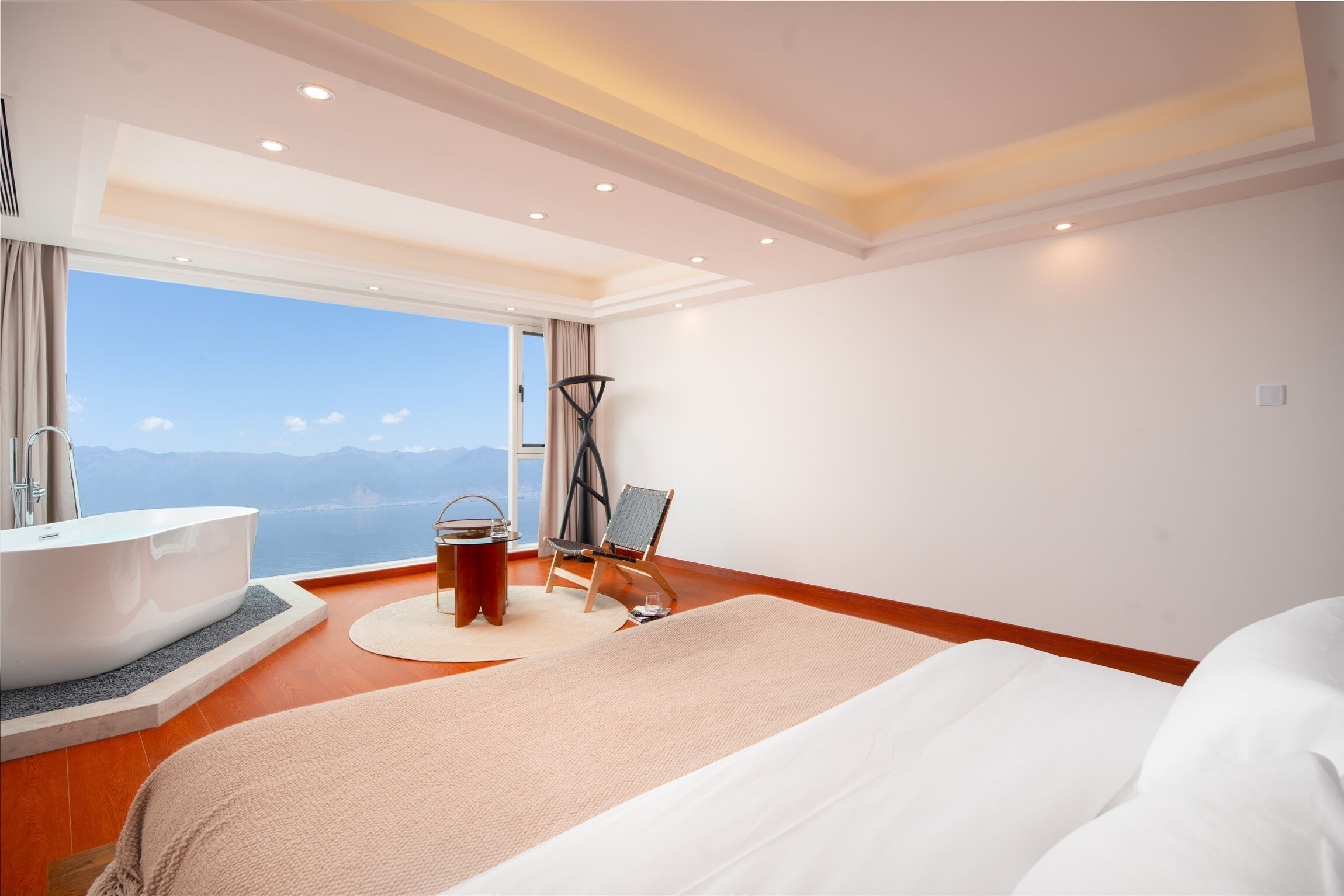 Da Li Yu Jia Ren Hotel 3*