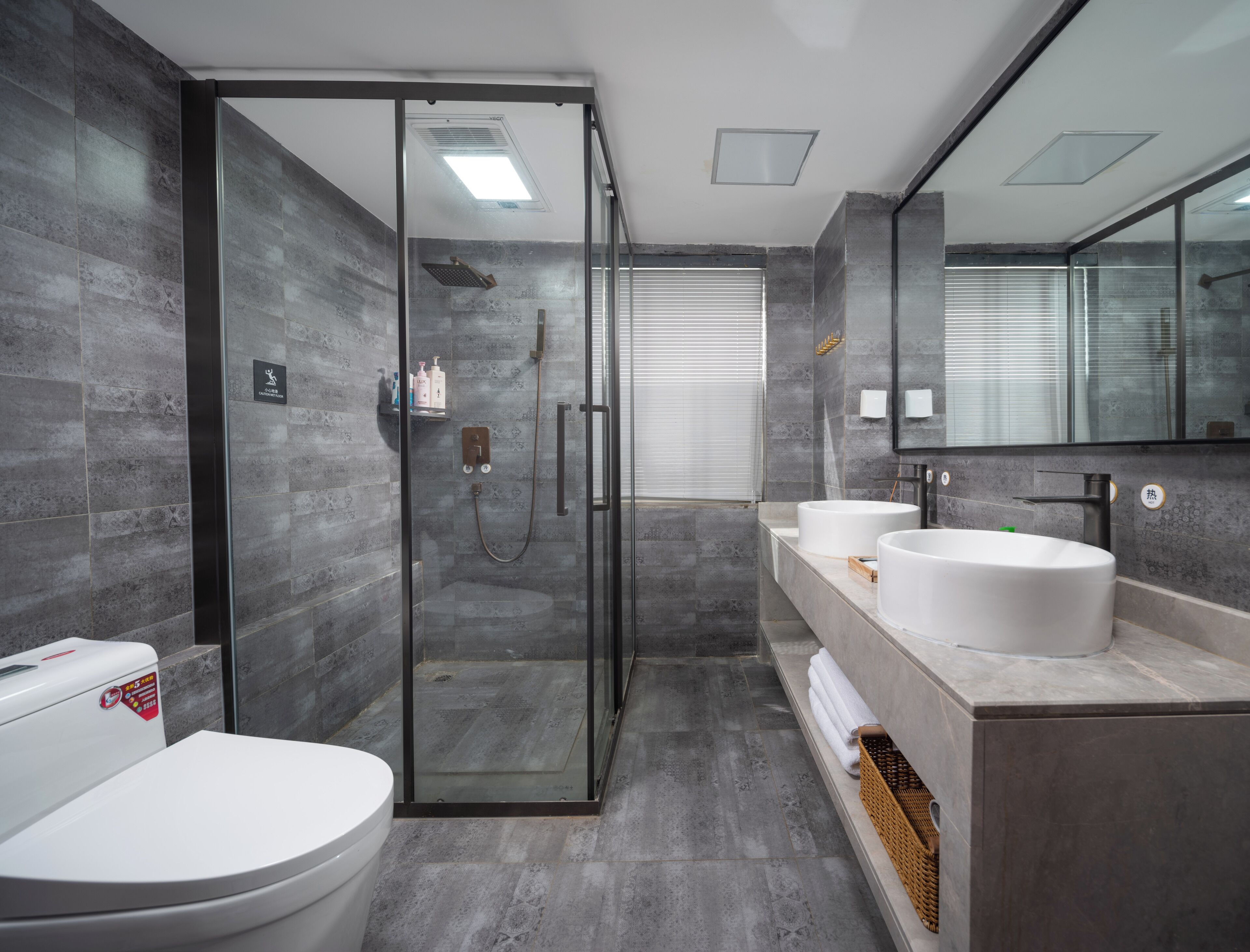 Da Li Yu Jia Ren Hotel 3*
