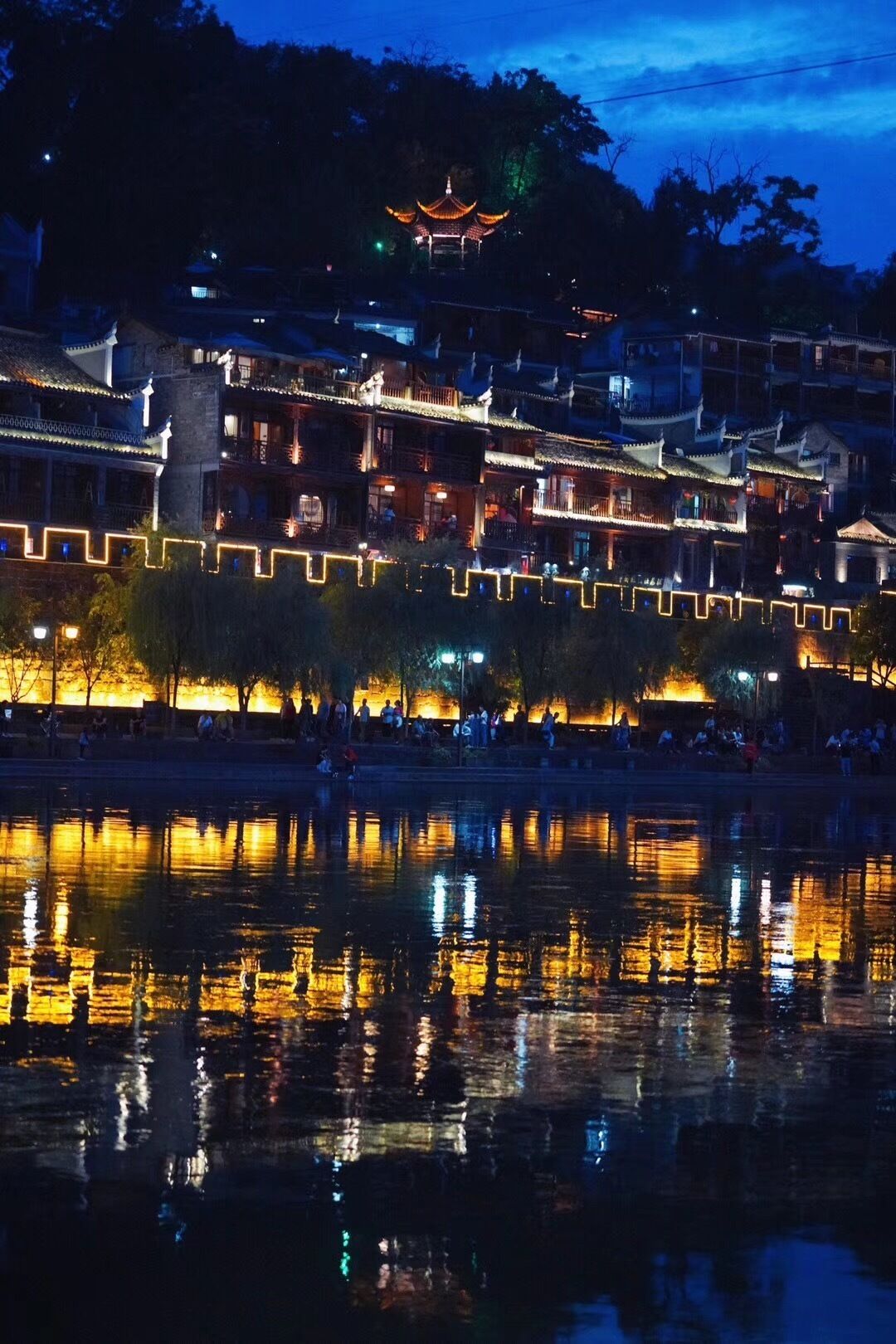 Phoenix No.8 · Secluded Xiangxi Villa Courtyard (Fenghuang Ancient Town Store) 3*