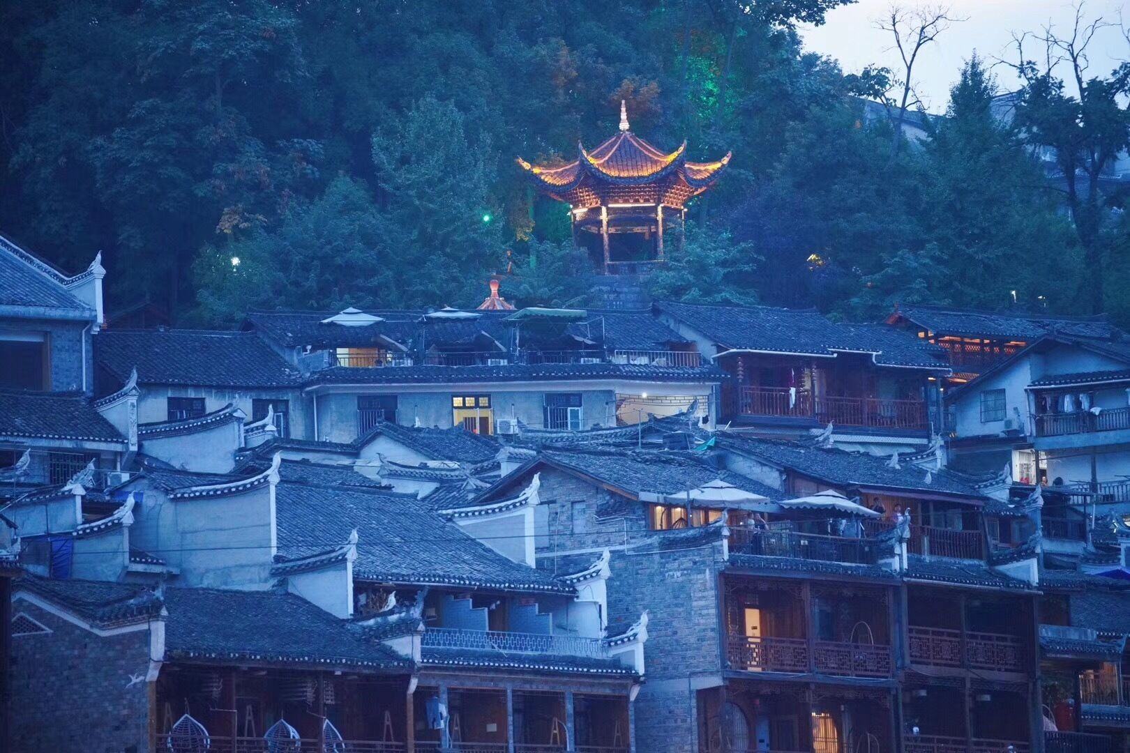 Phoenix No.8 · Secluded Xiangxi Villa Courtyard (Fenghuang Ancient Town Store) 3*