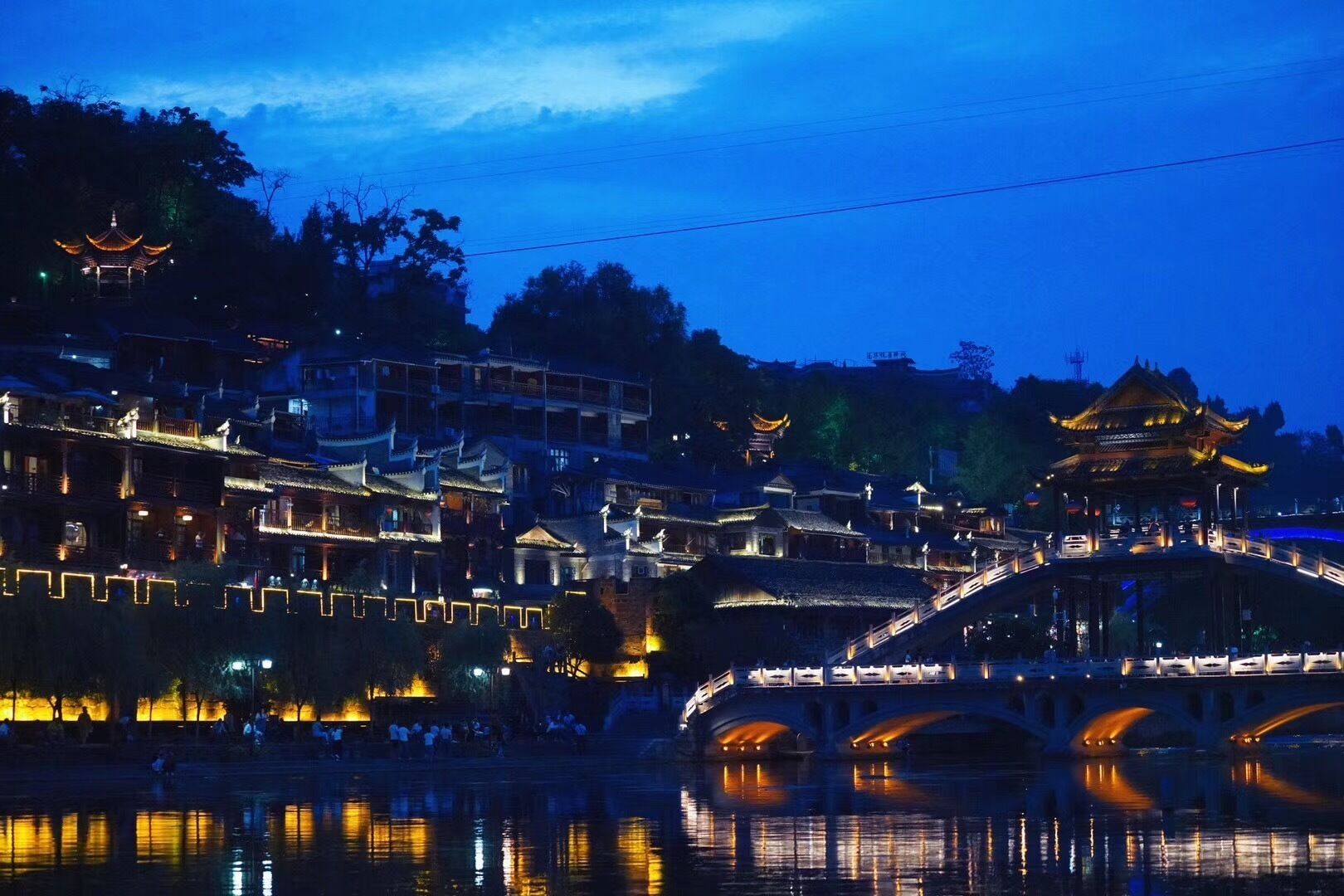 Phoenix No.8 · Secluded Xiangxi Villa Courtyard (Fenghuang Ancient Town Store) 3*