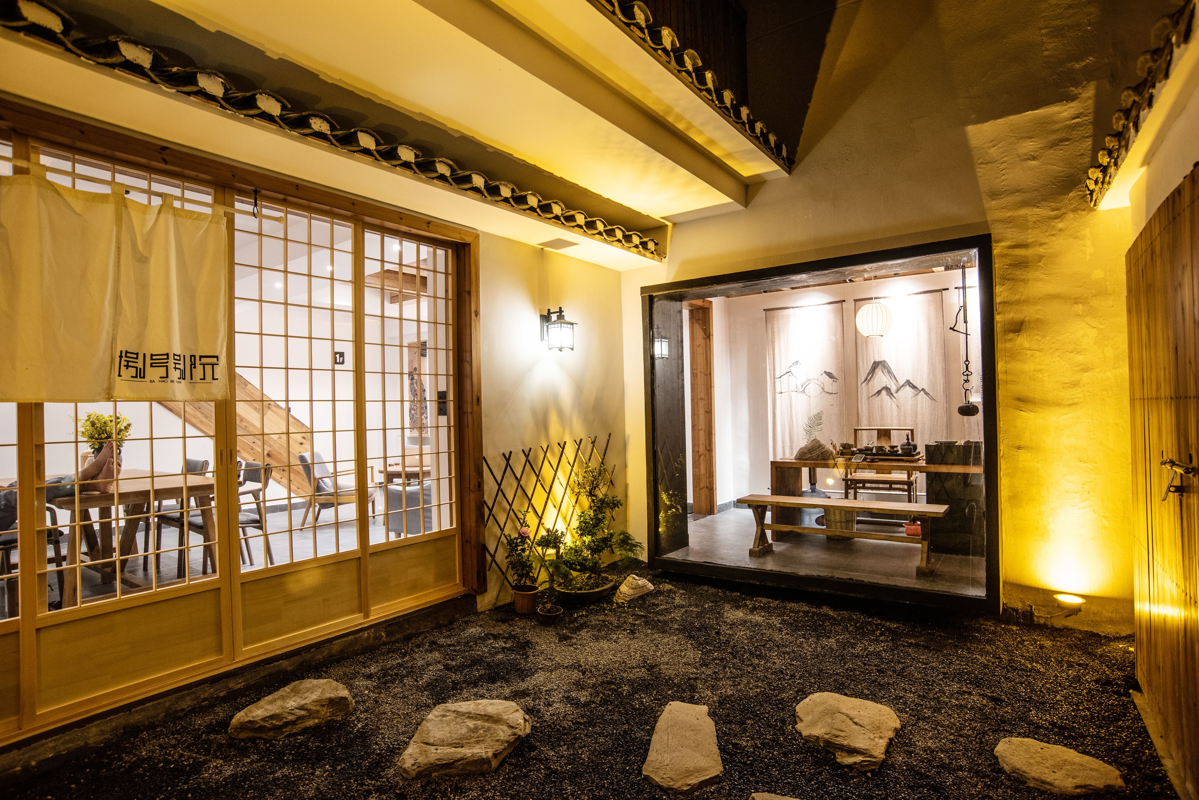 Phoenix No.8 · Secluded Xiangxi Villa Courtyard (Fenghuang Ancient Town Store) 3*