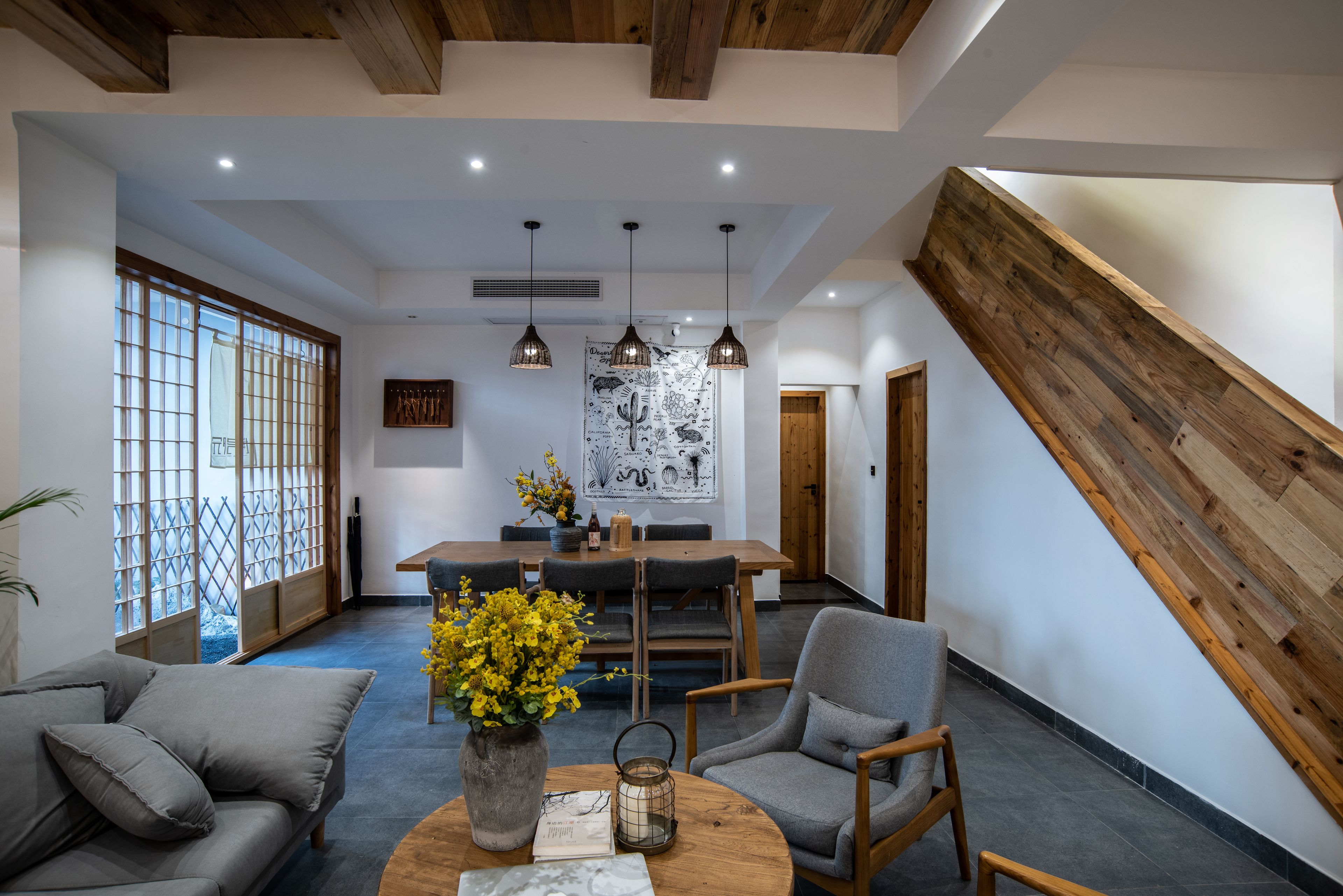 Phoenix No.8 · Secluded Xiangxi Villa Courtyard (Fenghuang Ancient Town Store) 3*