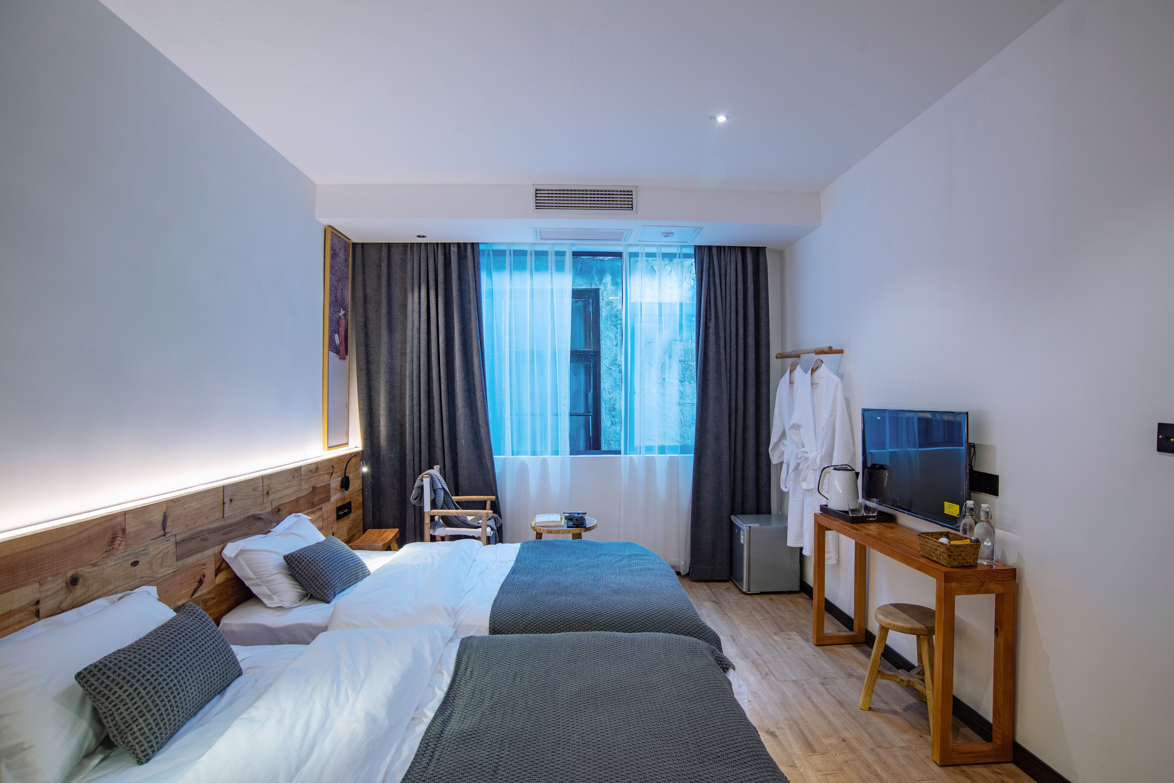 Phoenix No.8 · Secluded Xiangxi Villa Courtyard (Fenghuang Ancient Town Store) 3*