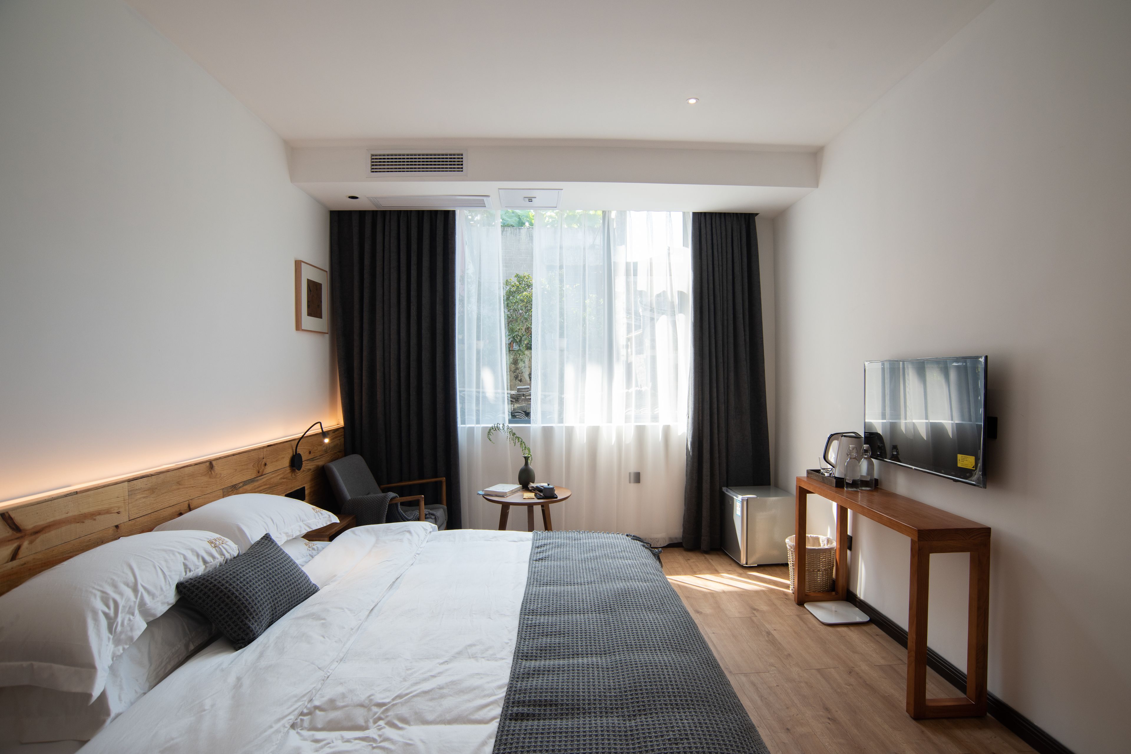 Phoenix No.8 · Secluded Xiangxi Villa Courtyard (Fenghuang Ancient Town Store) 3*