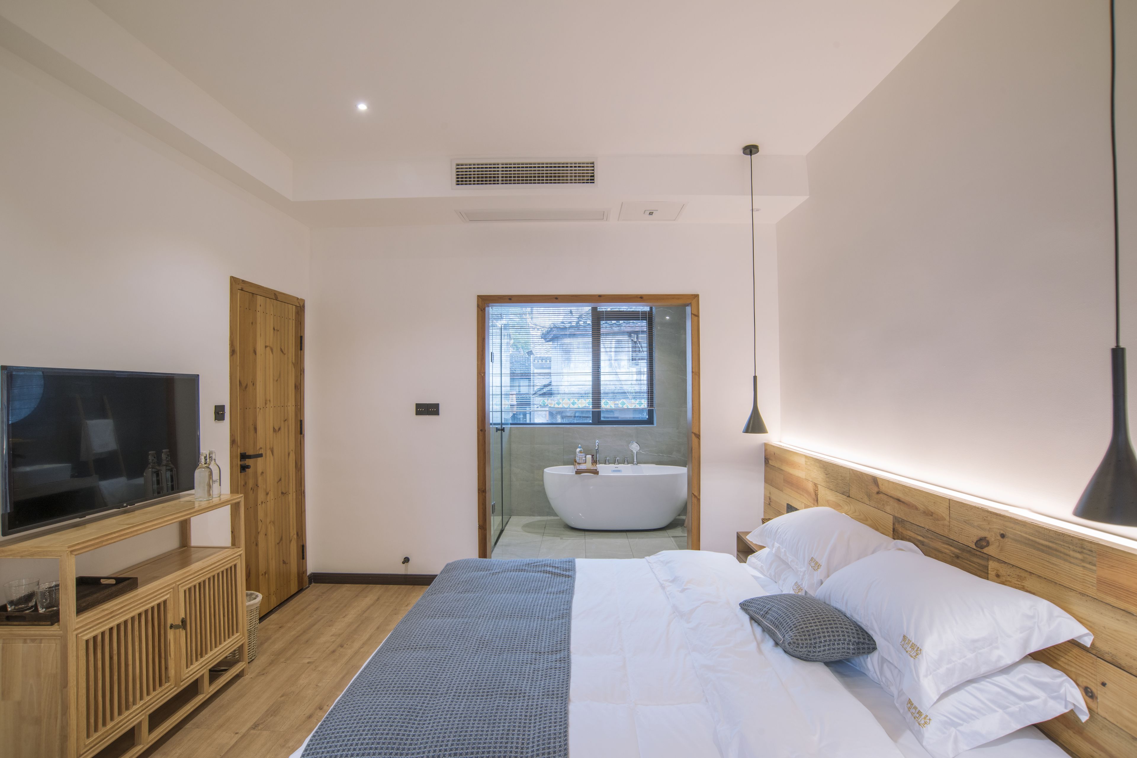 Phoenix No.8 · Secluded Xiangxi Villa Courtyard (Fenghuang Ancient Town Store) 3*
