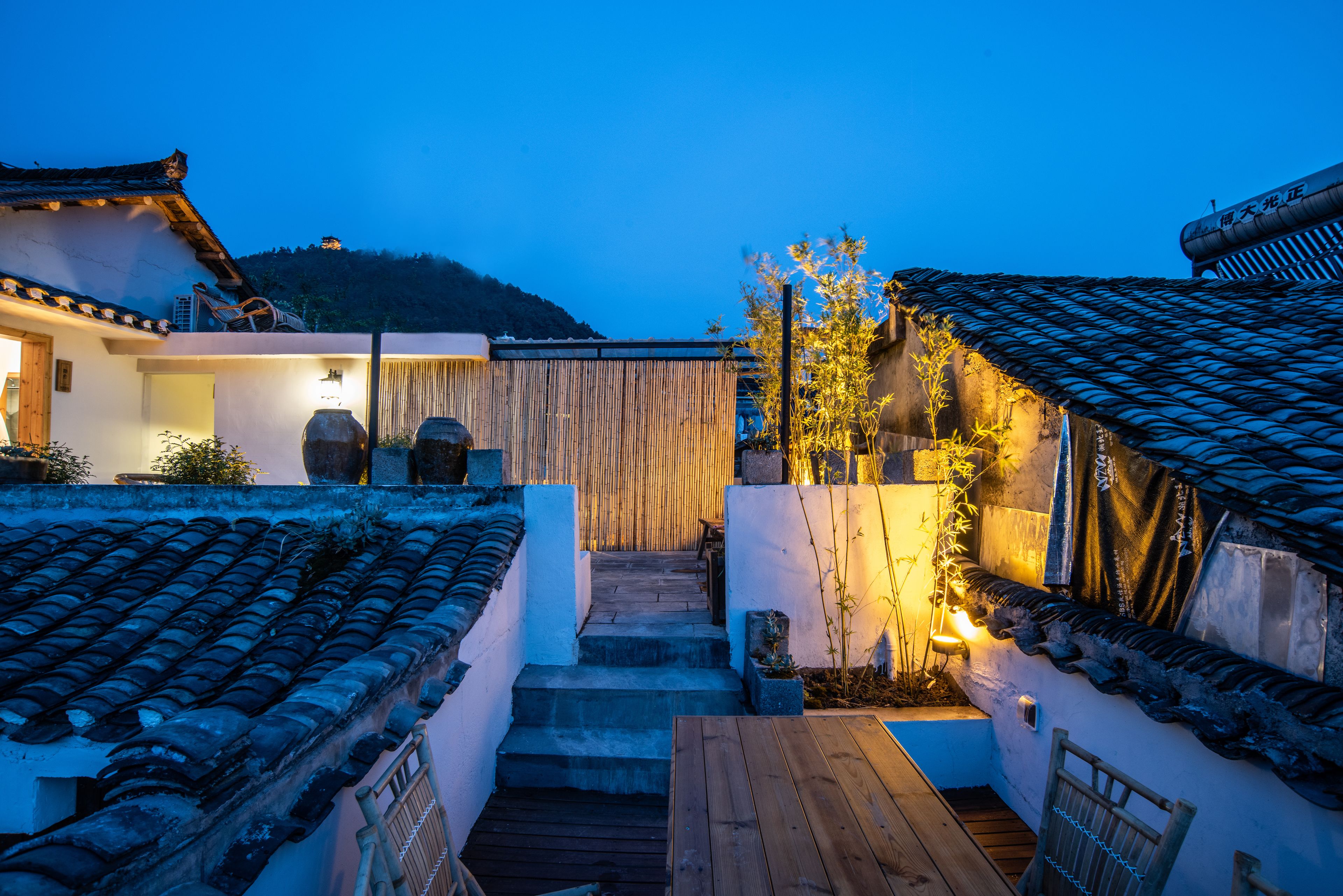 Phoenix No.8 · Secluded Xiangxi Villa Courtyard (Fenghuang Ancient Town Store) 3*