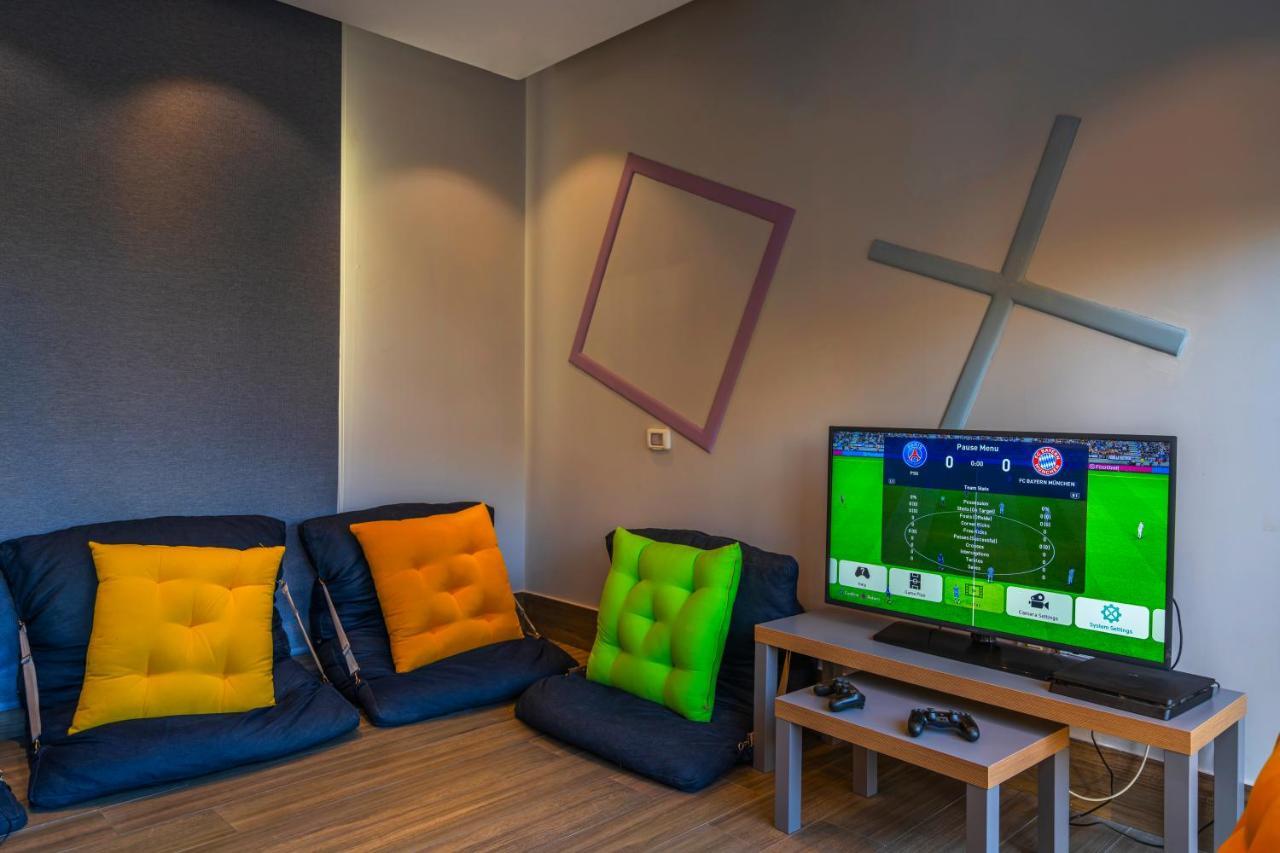 Полярная гостиная с кубиком Рубика в передаче «Дачный ответ» на официальном сайте «Переделка ТВ»