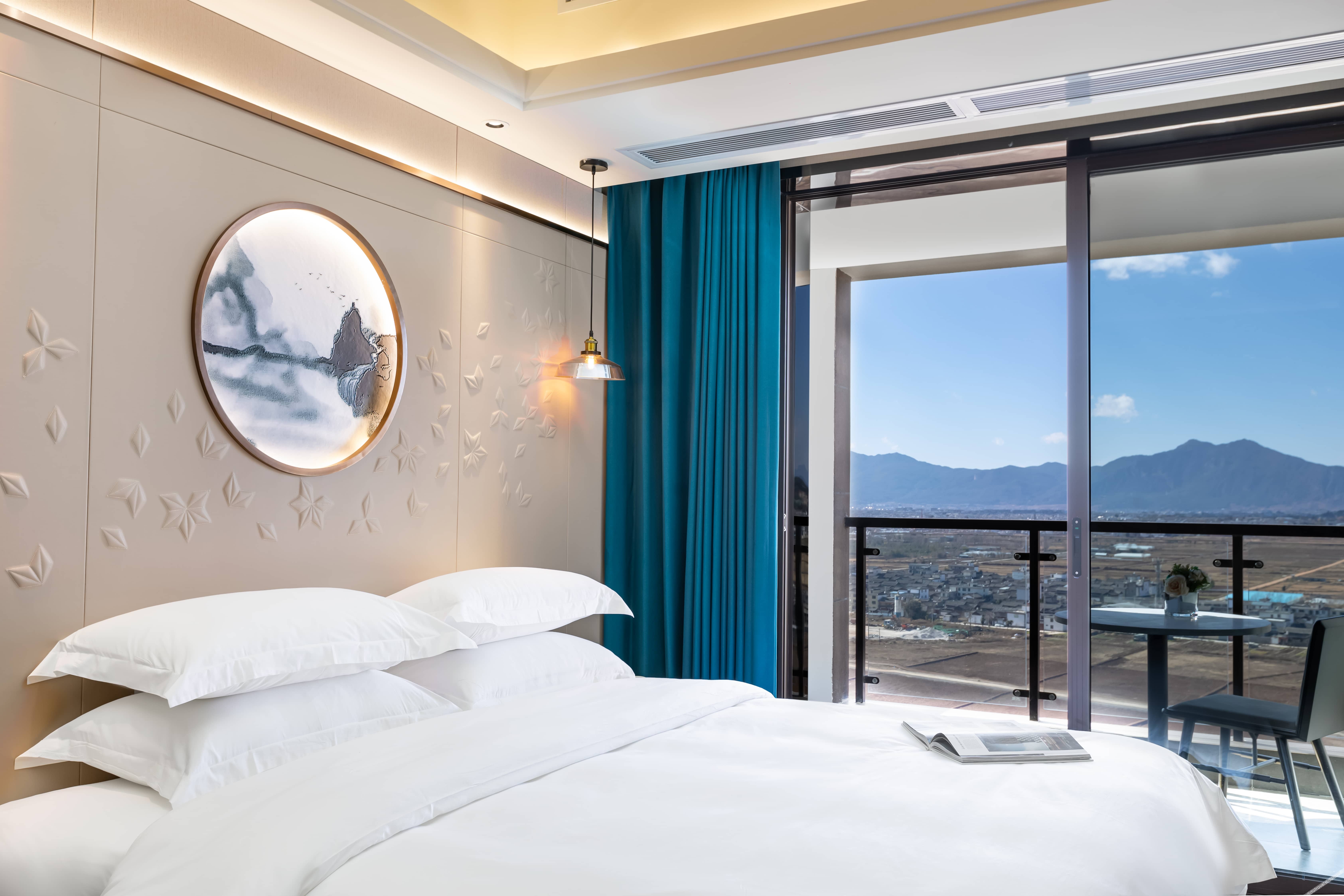Aivia Rezen Hotel (Lijiang Ancient City) 4*