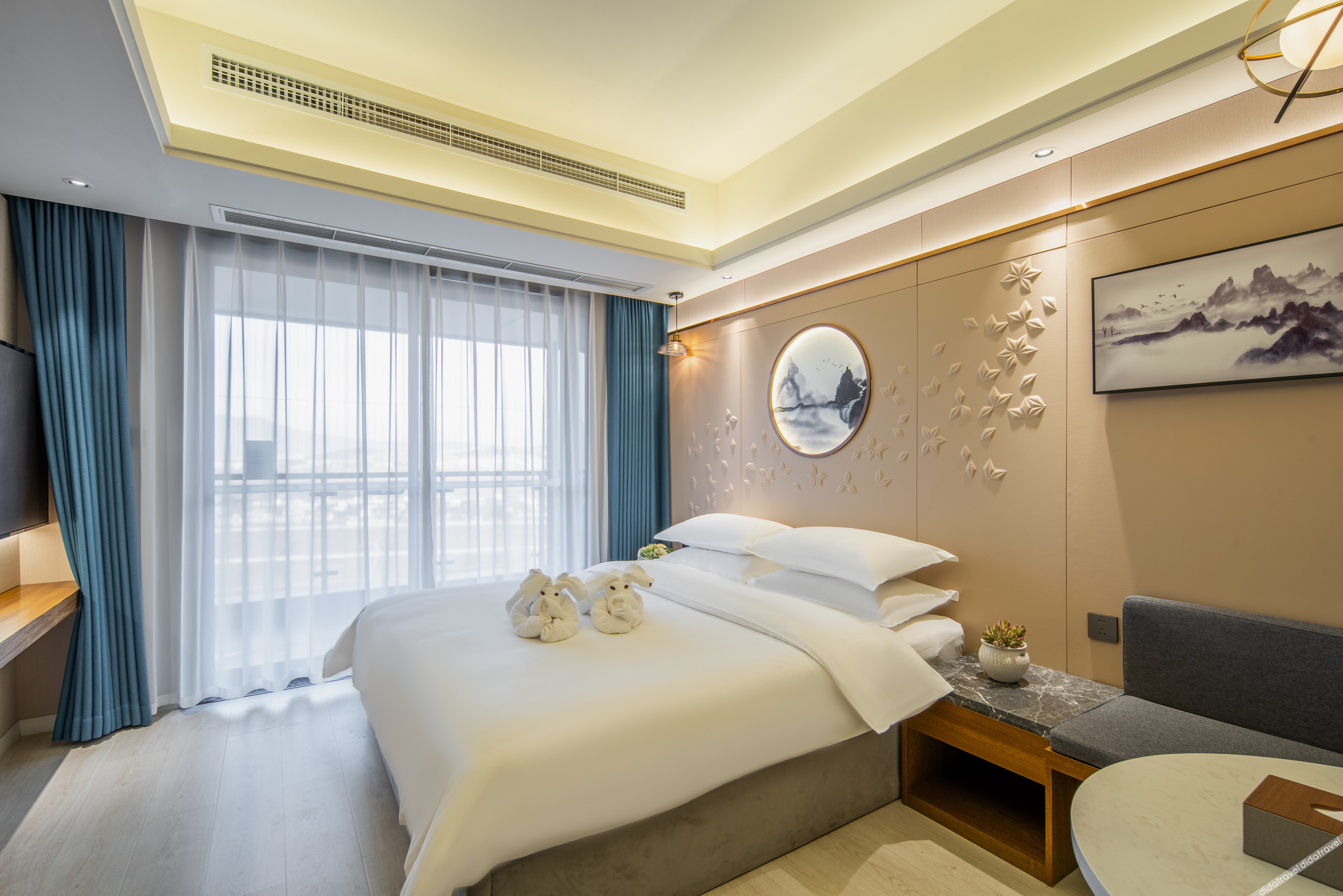 Aivia Rezen Hotel (Lijiang Ancient City) 4*