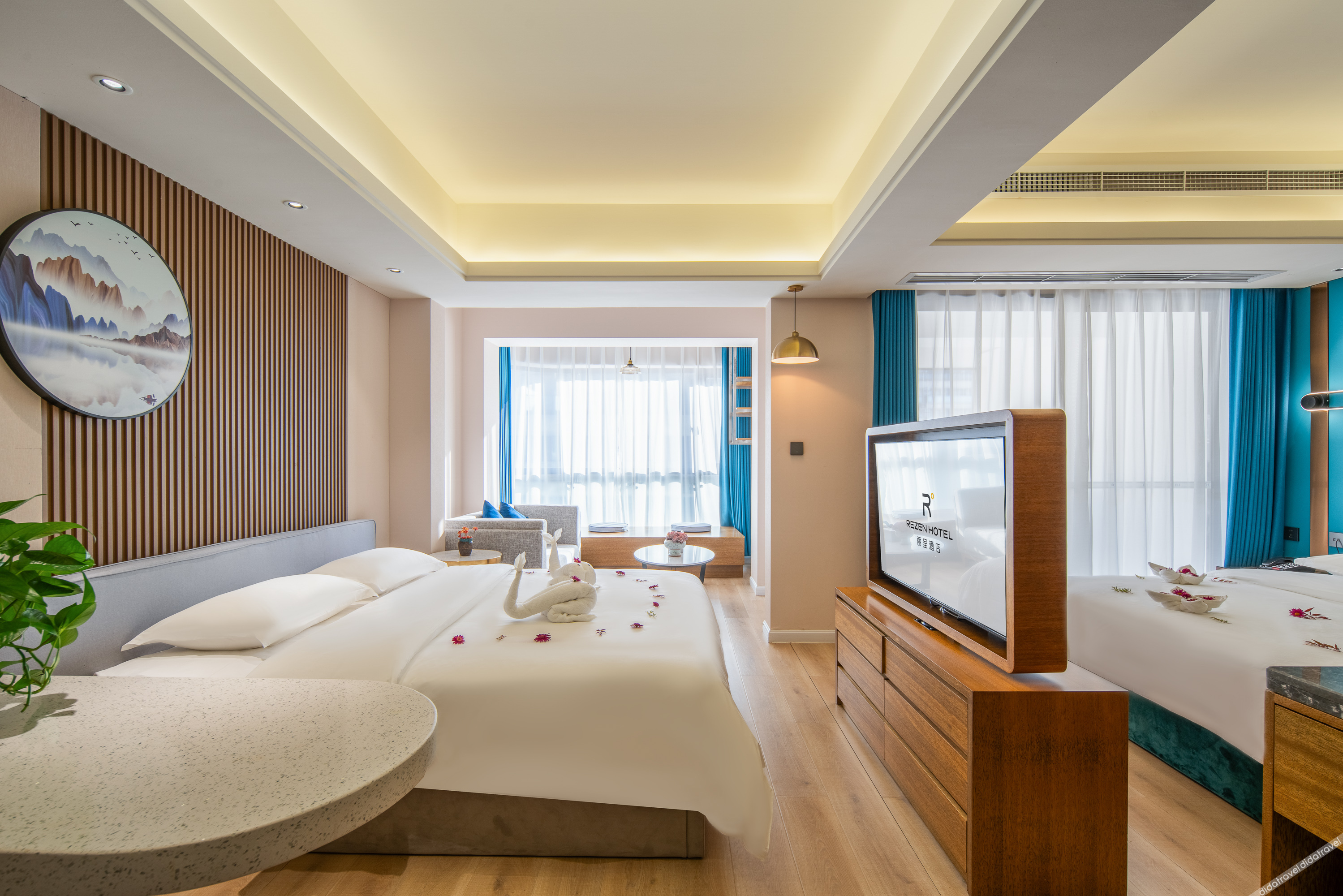 Aivia Rezen Hotel (Lijiang Ancient City) 4*