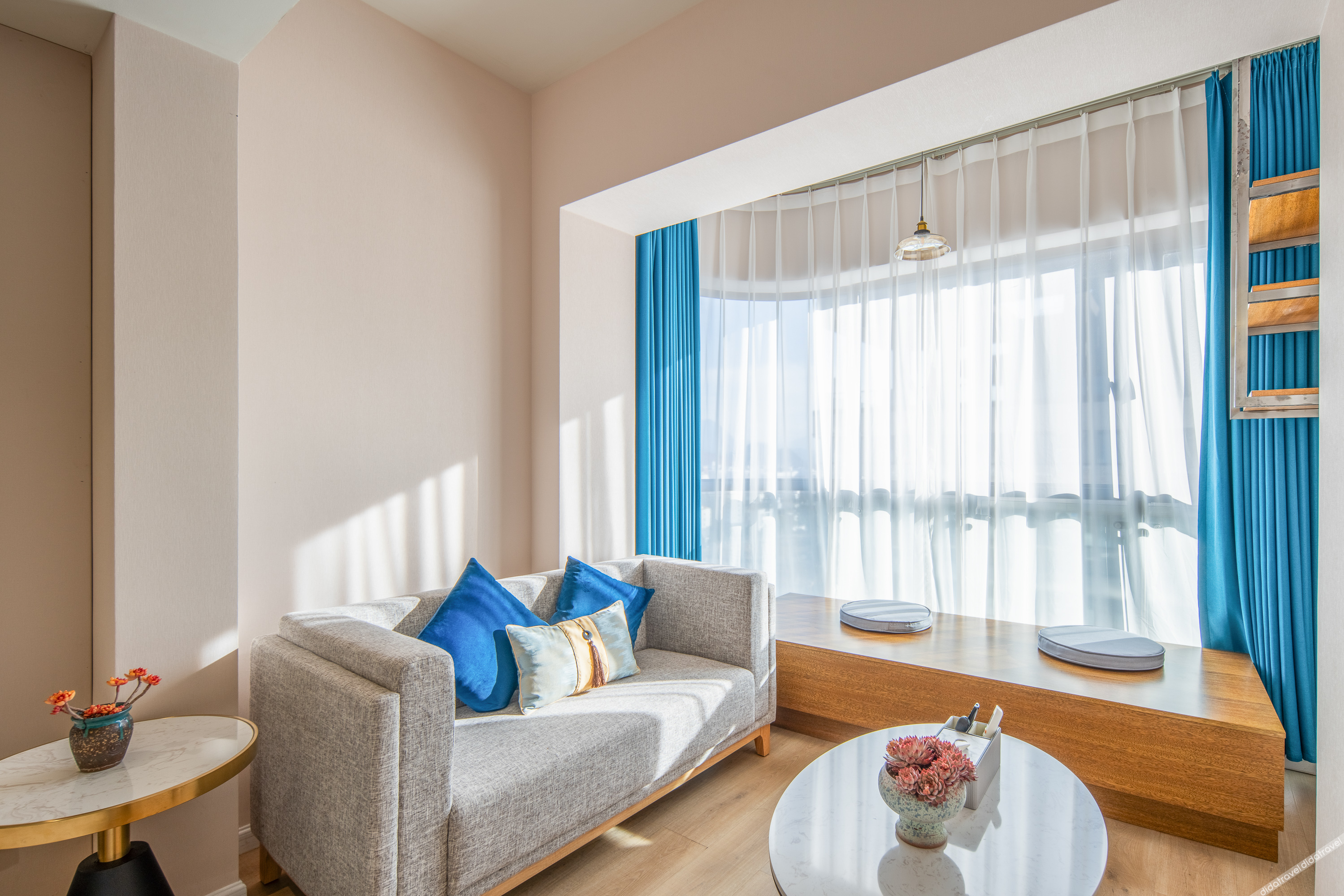 Aivia Rezen Hotel (Lijiang Ancient City) 4*