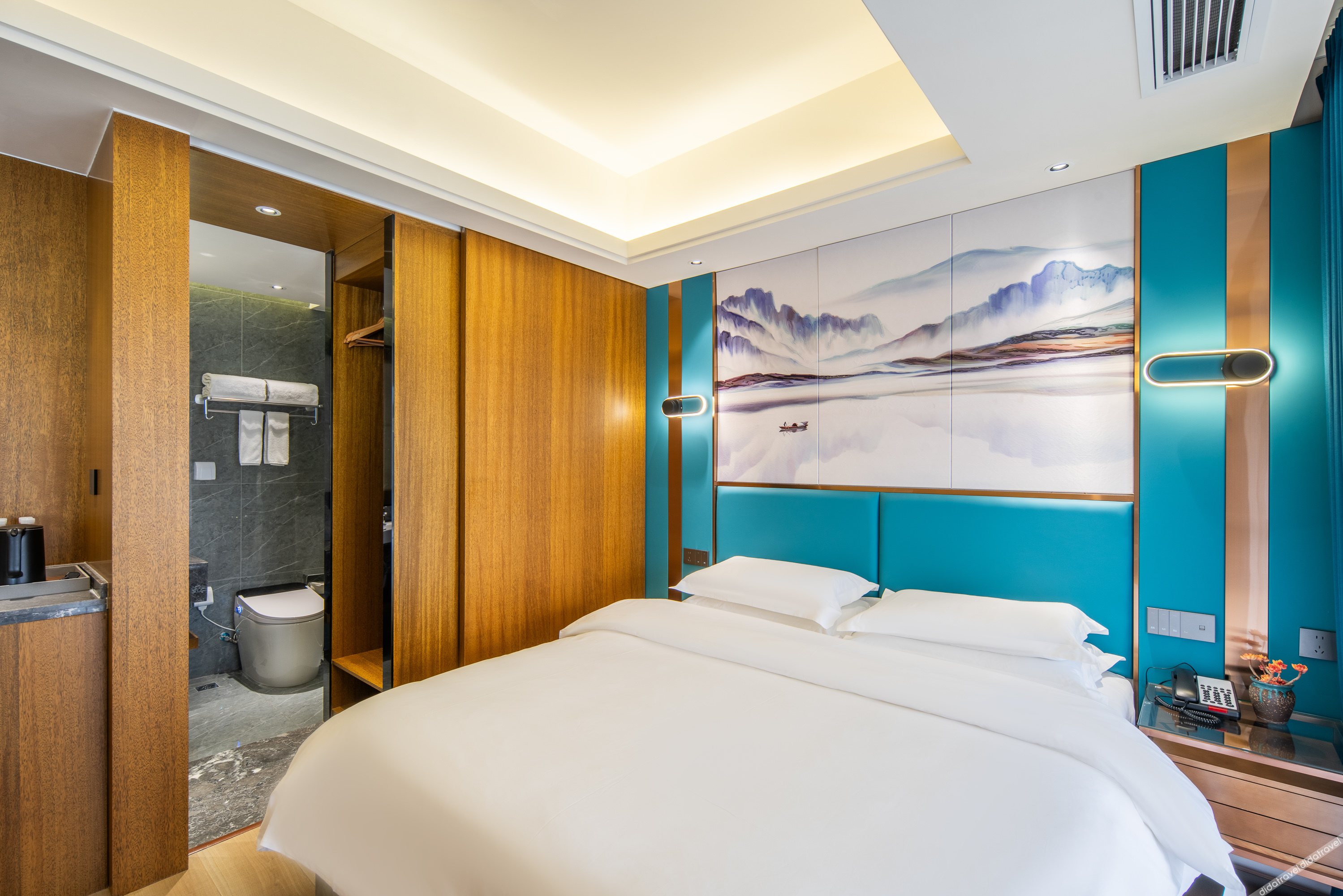 Aivia Rezen Hotel (Lijiang Ancient City) 4*