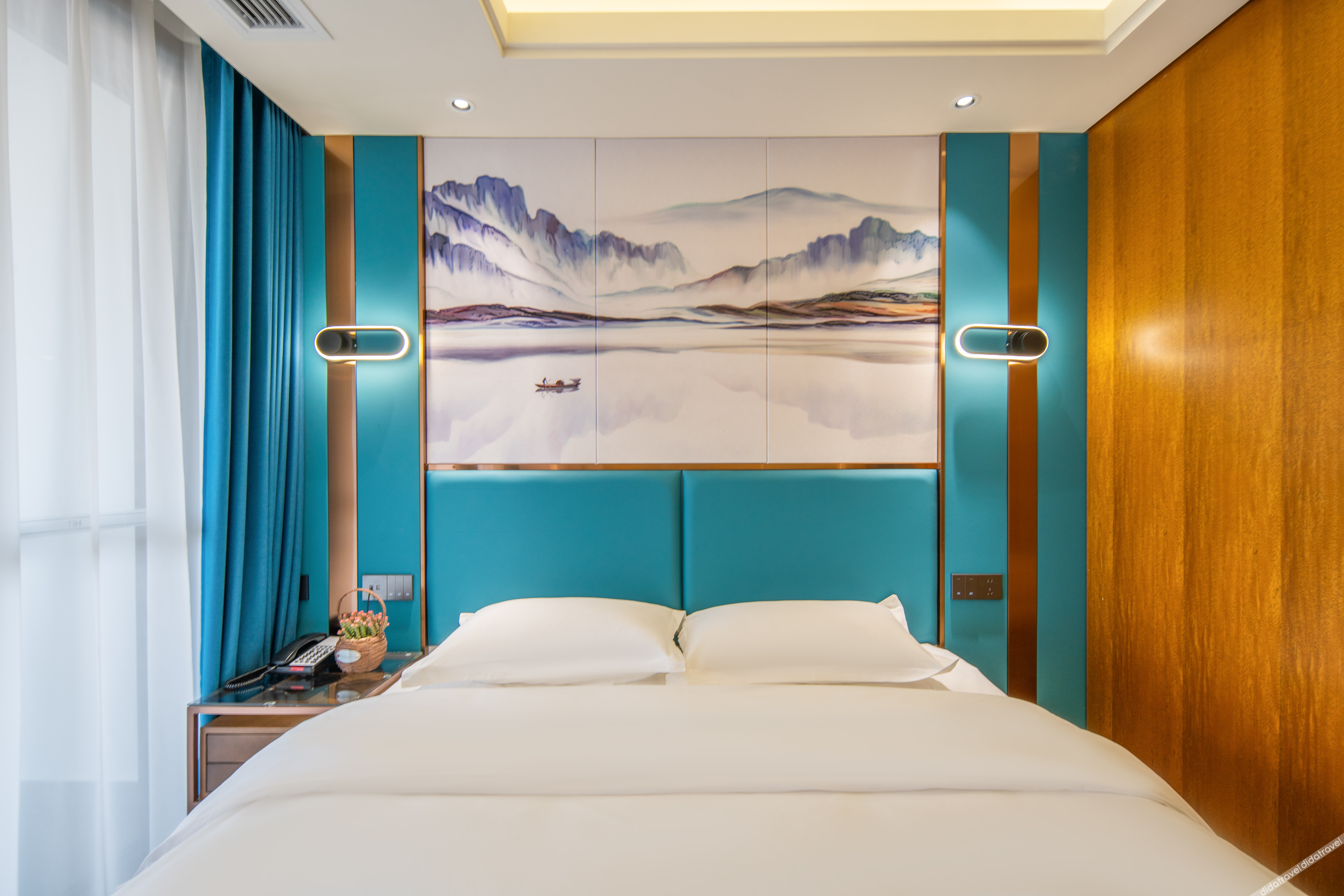 Aivia Rezen Hotel (Lijiang Ancient City) 4*