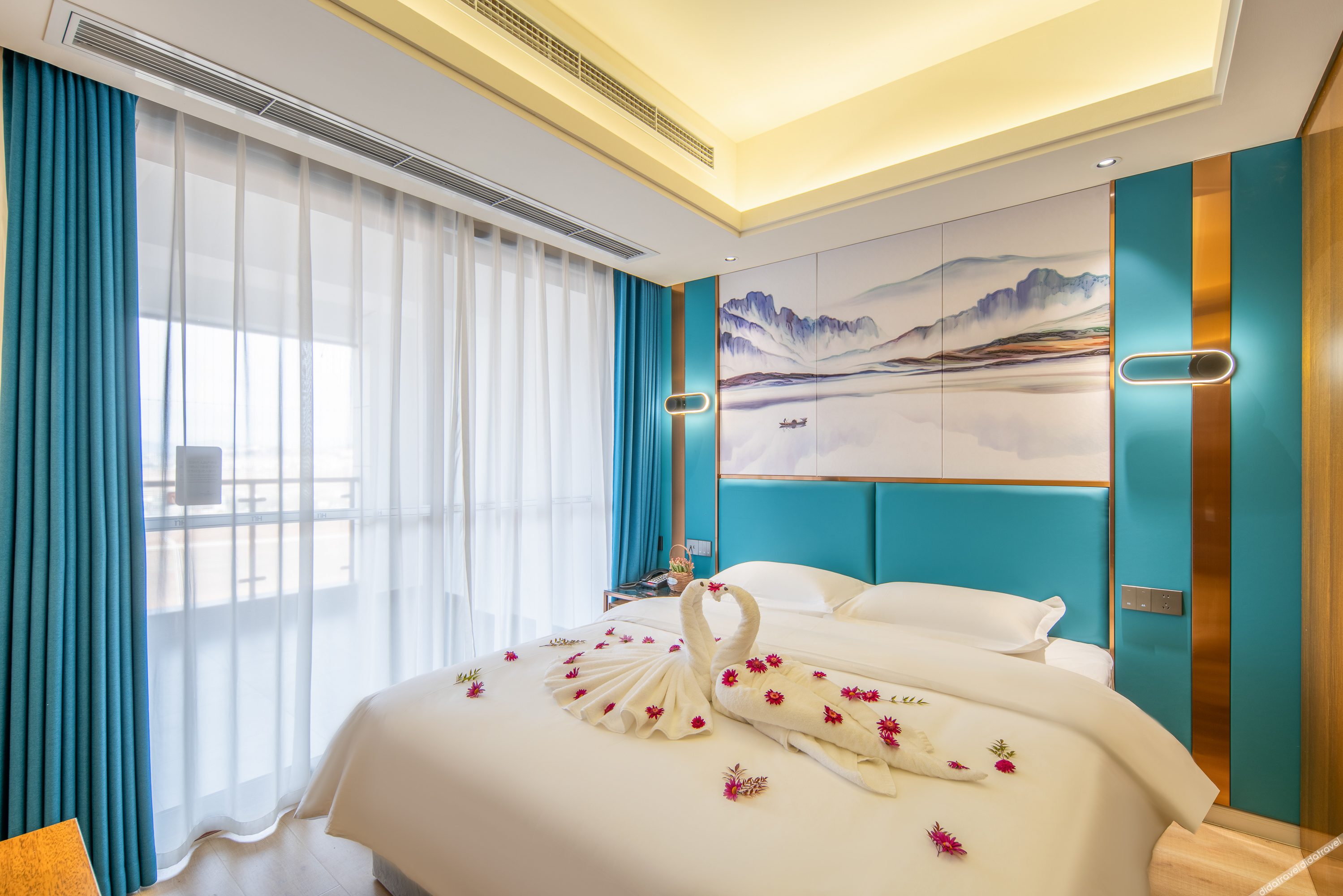 Aivia Rezen Hotel (Lijiang Ancient City) 4*