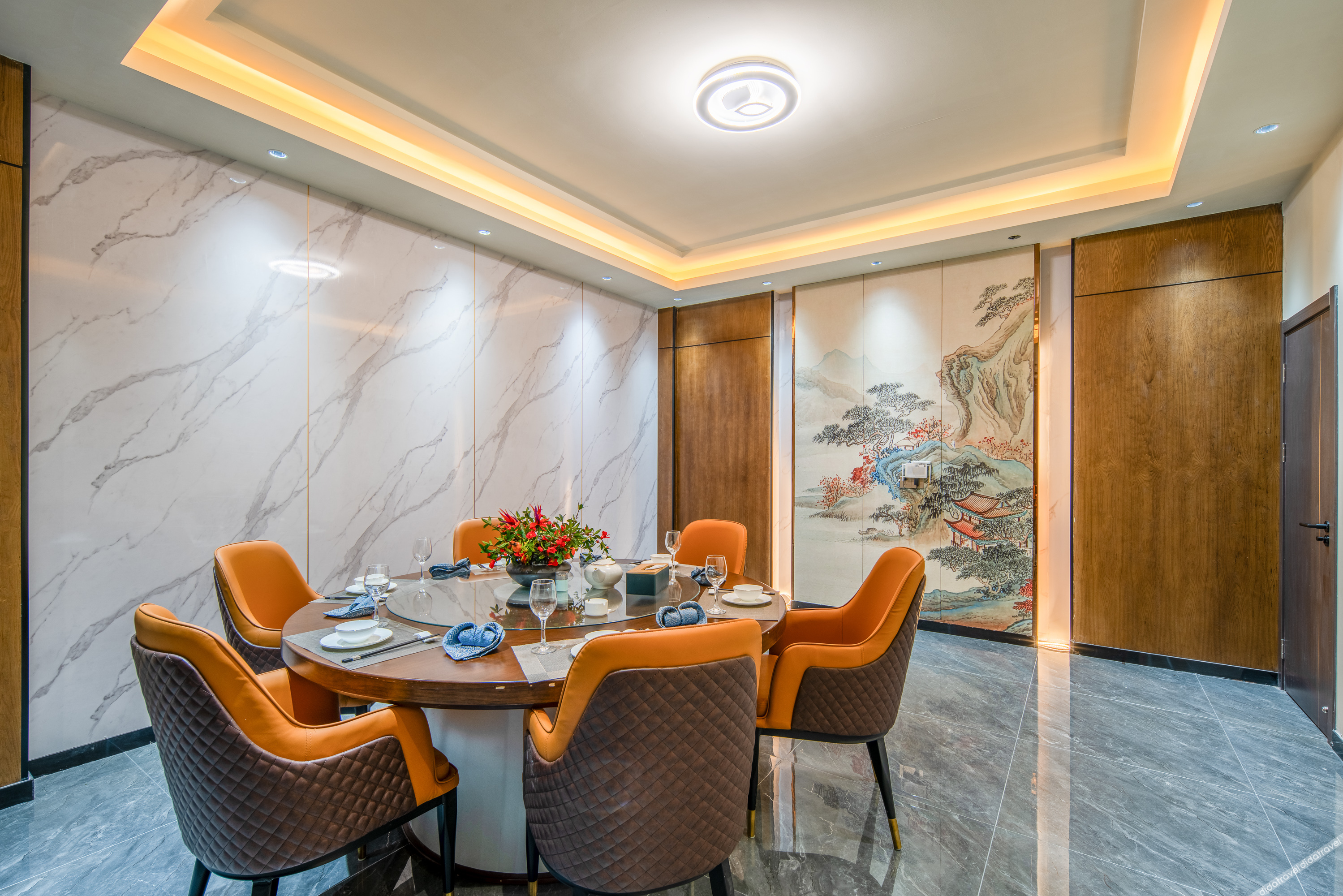 Aivia Rezen Hotel (Lijiang Ancient City) 4*