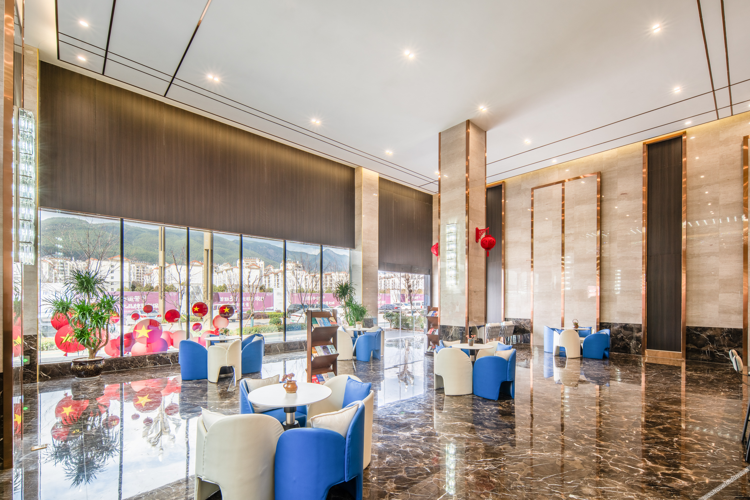 Aivia Rezen Hotel (Lijiang Ancient City) 4*