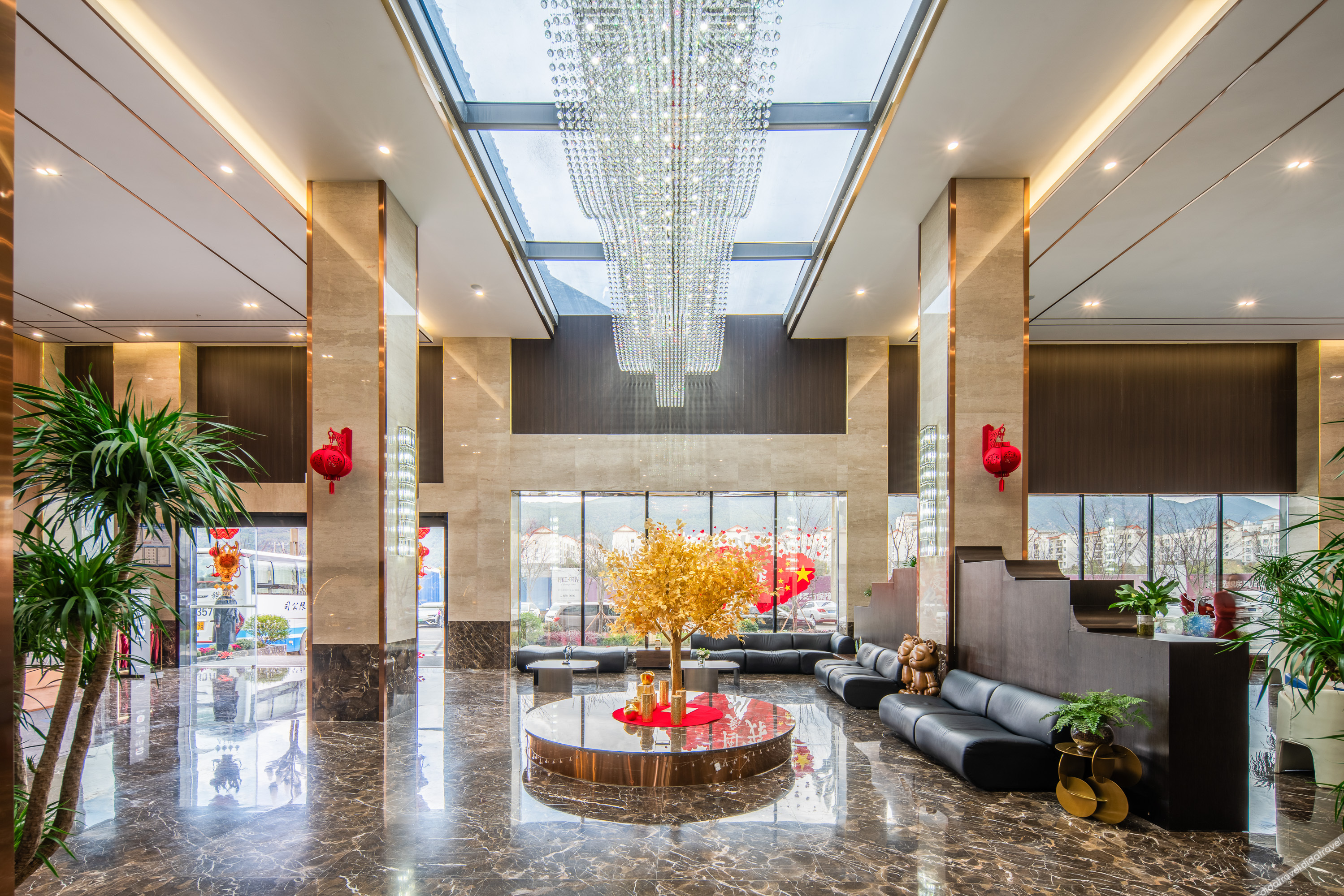 Aivia Rezen Hotel (Lijiang Ancient City) 4*