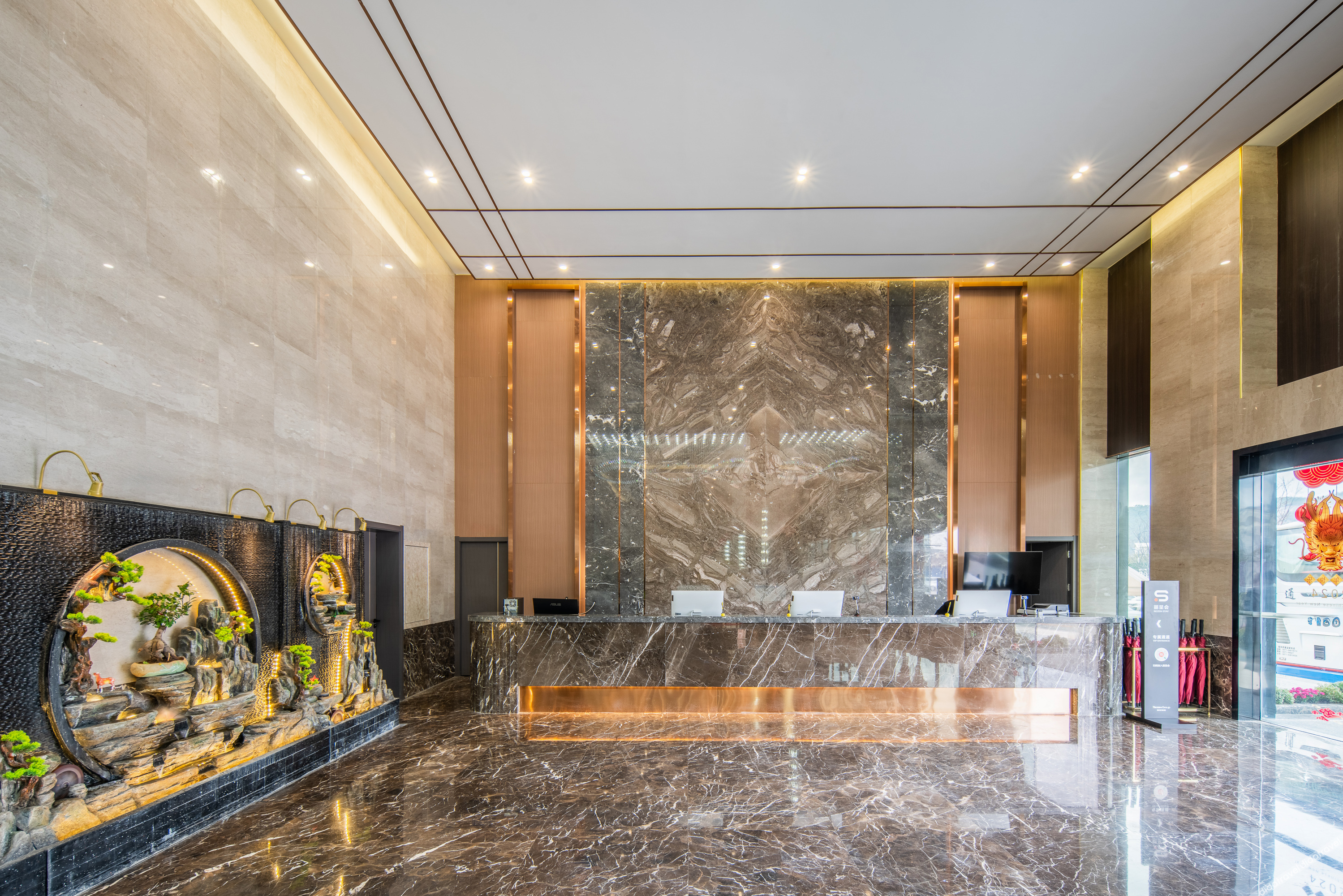 Aivia Rezen Hotel (Lijiang Ancient City) 4*