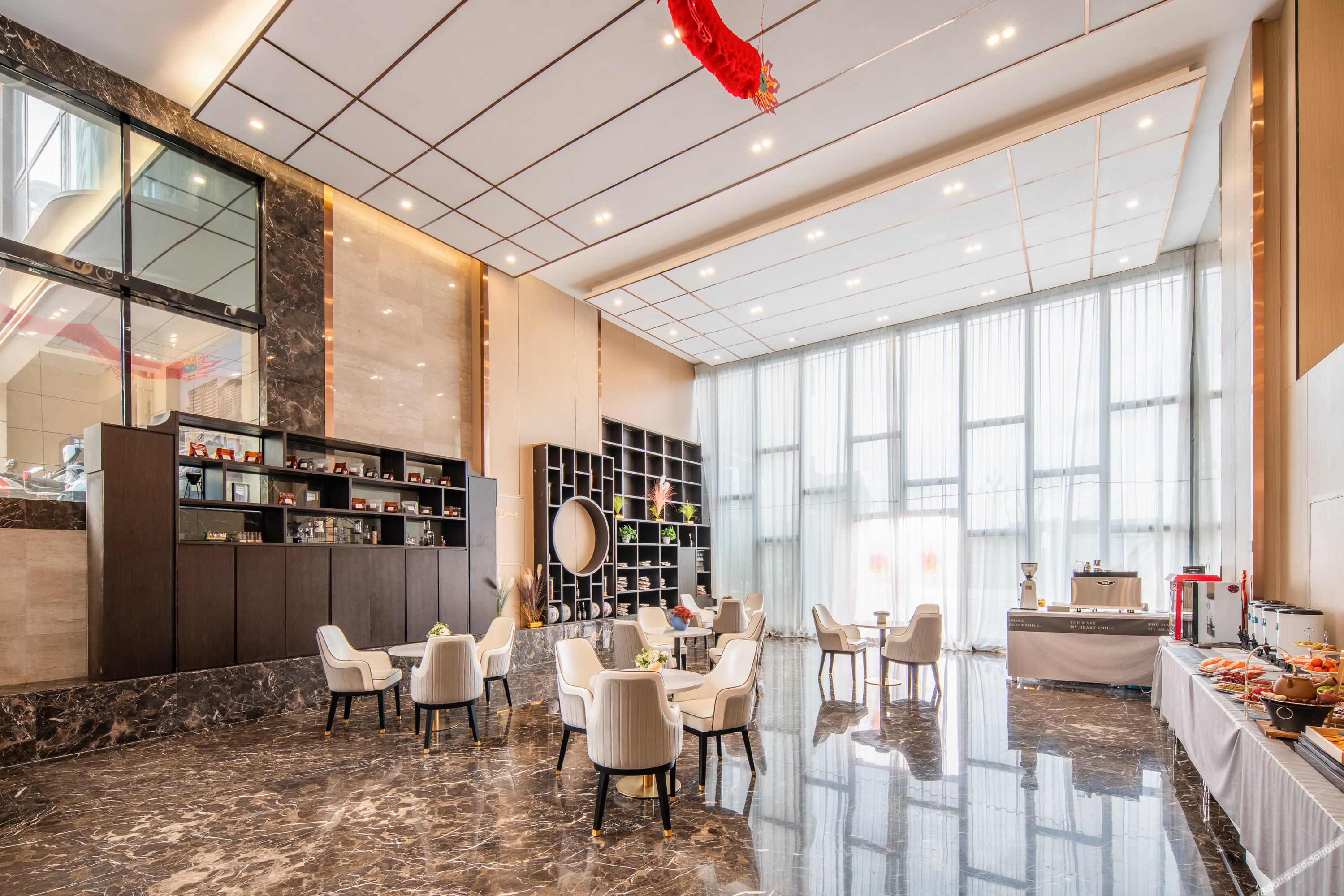 Aivia Rezen Hotel (Lijiang Ancient City) 4*