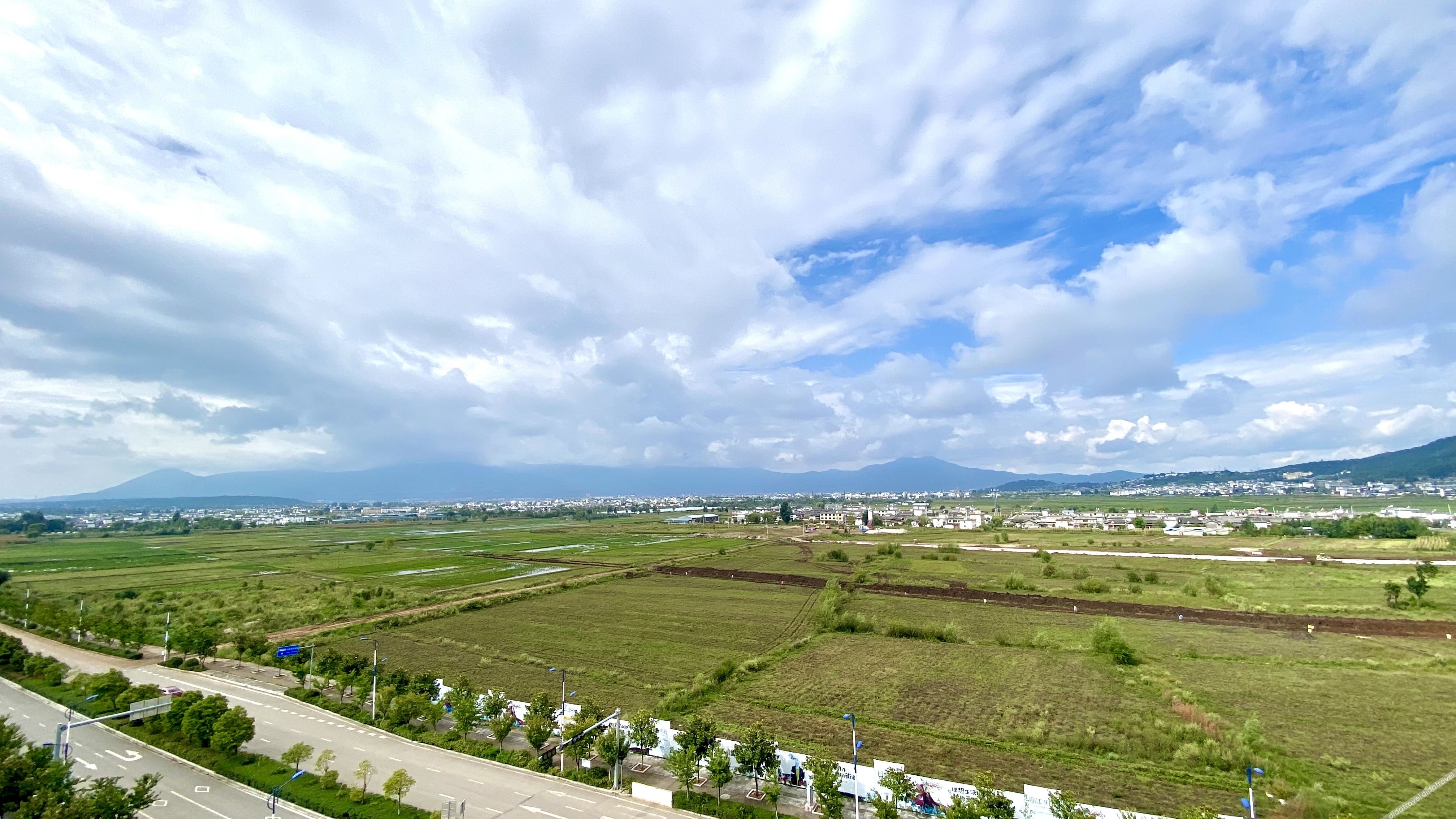 Aivia Rezen Hotel (Lijiang Ancient City) 4*