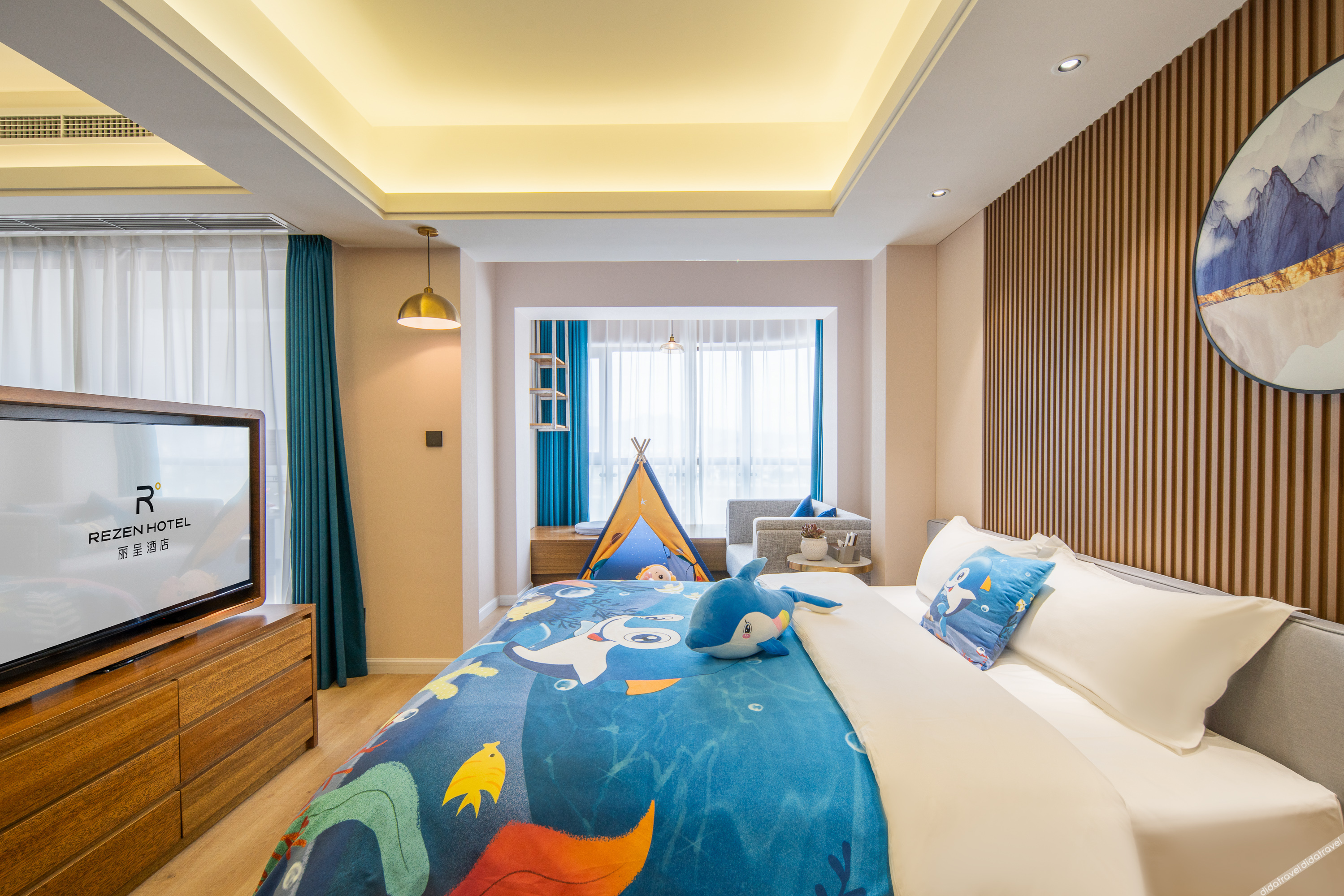 Aivia Rezen Hotel (Lijiang Ancient City) 4*