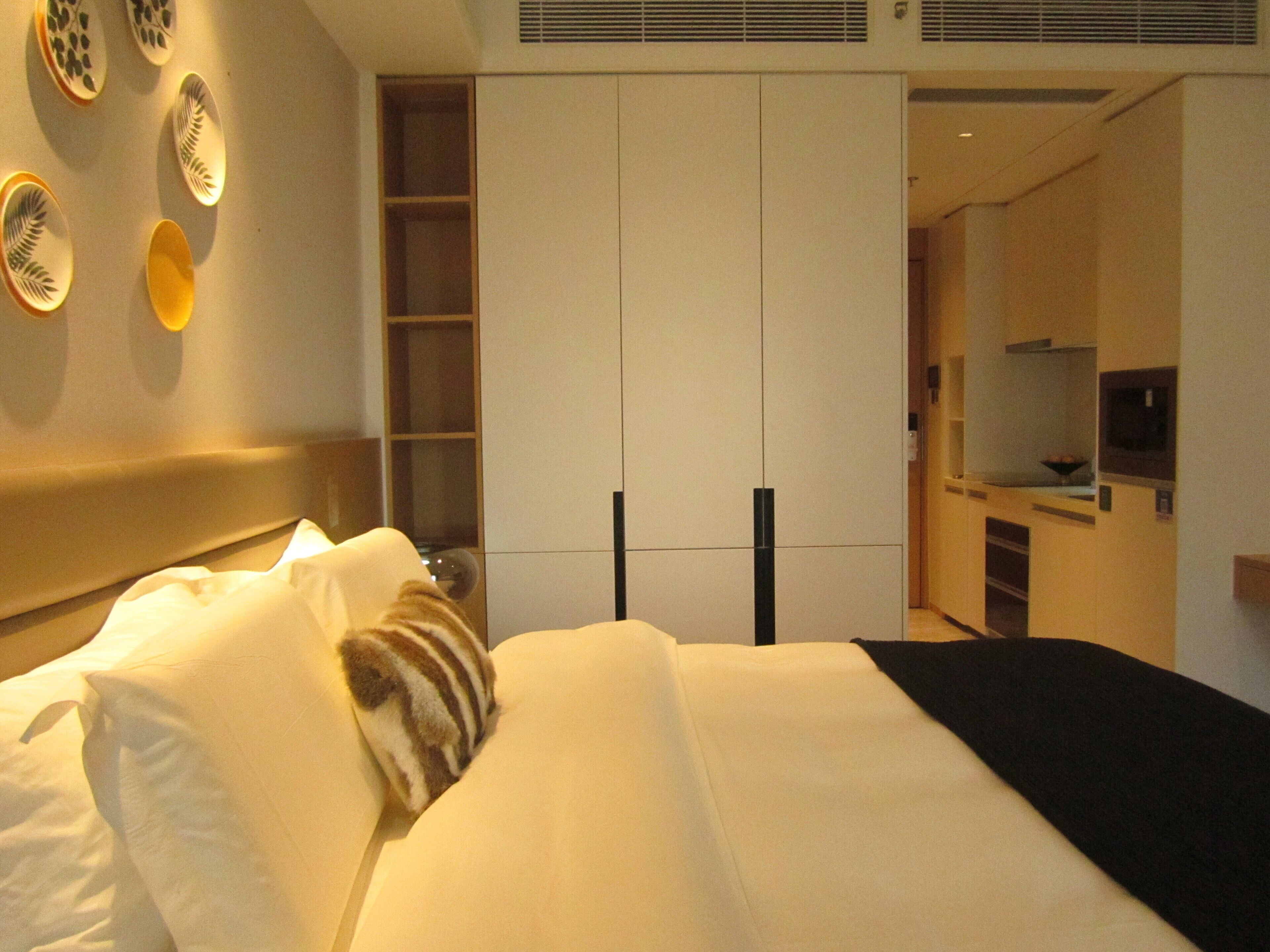 RHO HOTEL 0*