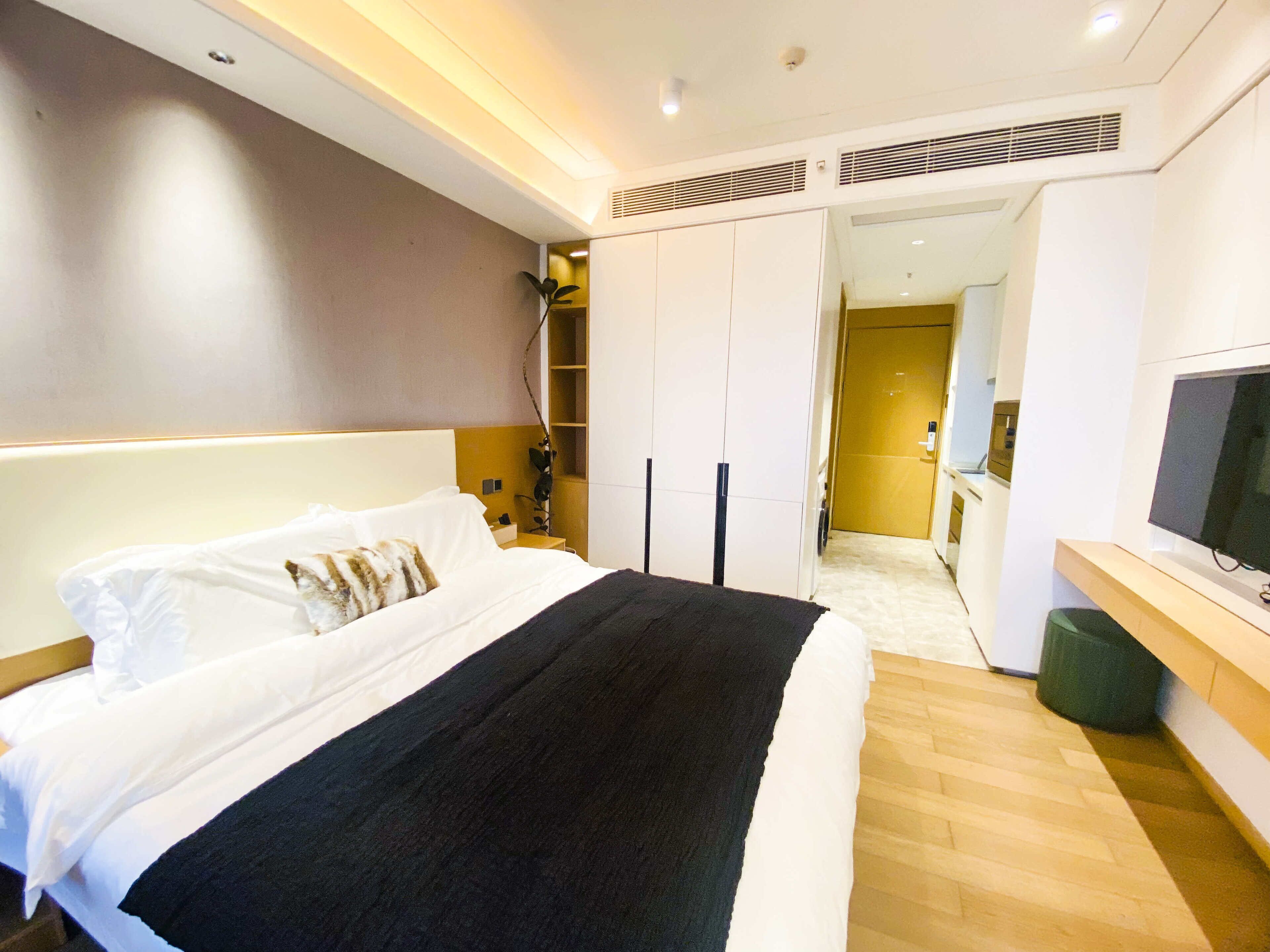 RHO HOTEL 0*