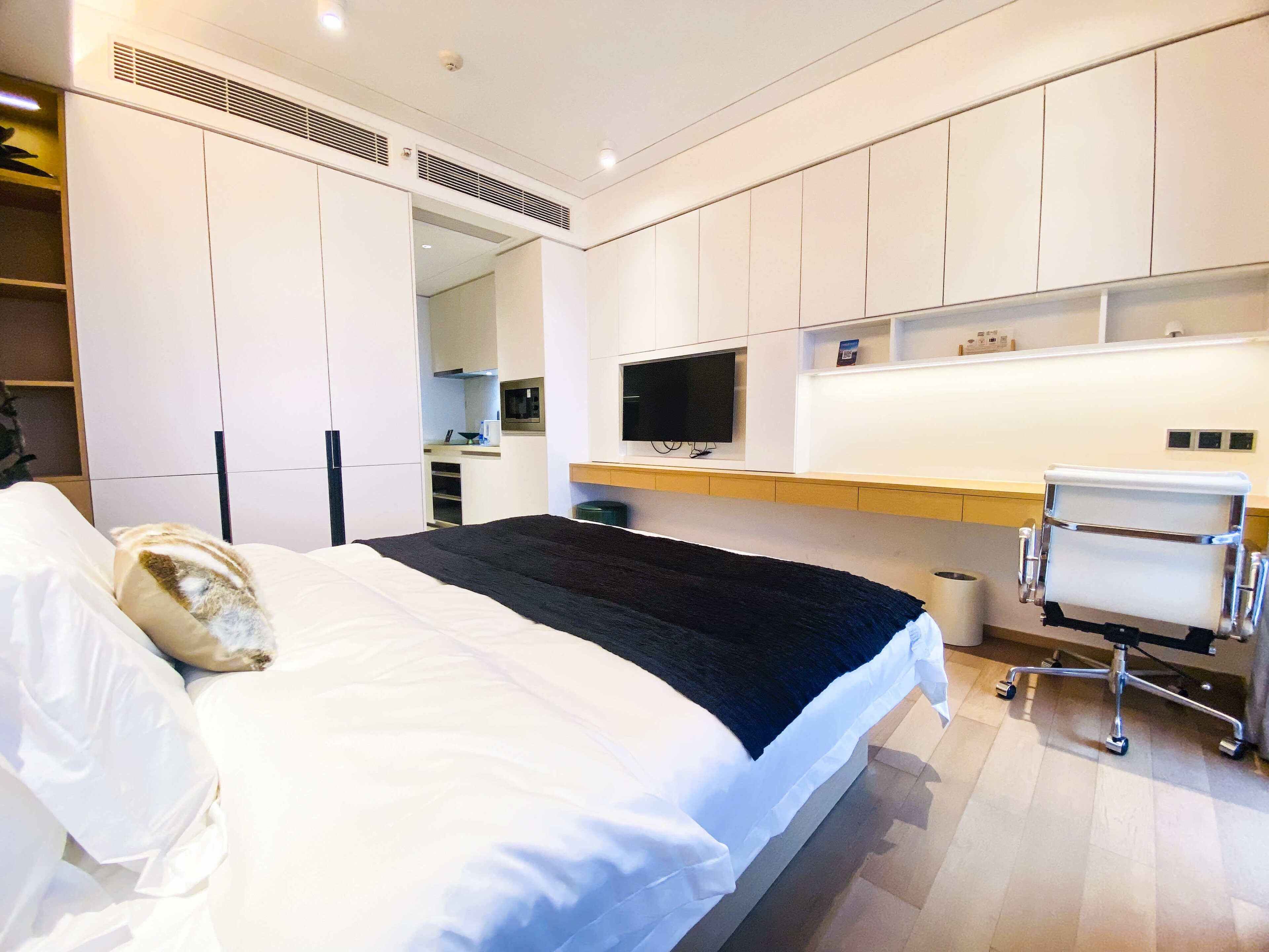 RHO HOTEL 0*