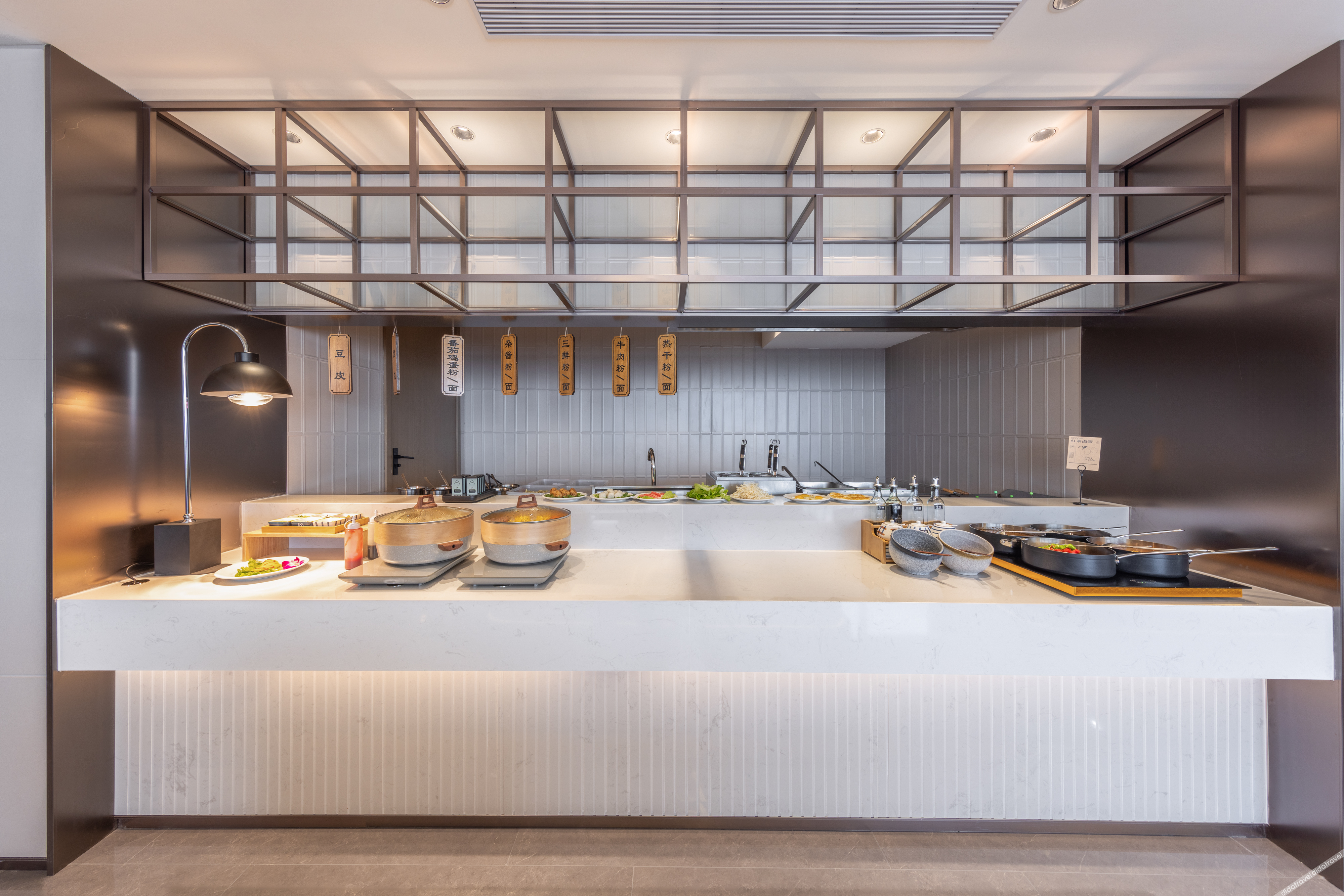 Atour Hotel Hongshan Square, Chuhe Han Street, Wuhan 4*