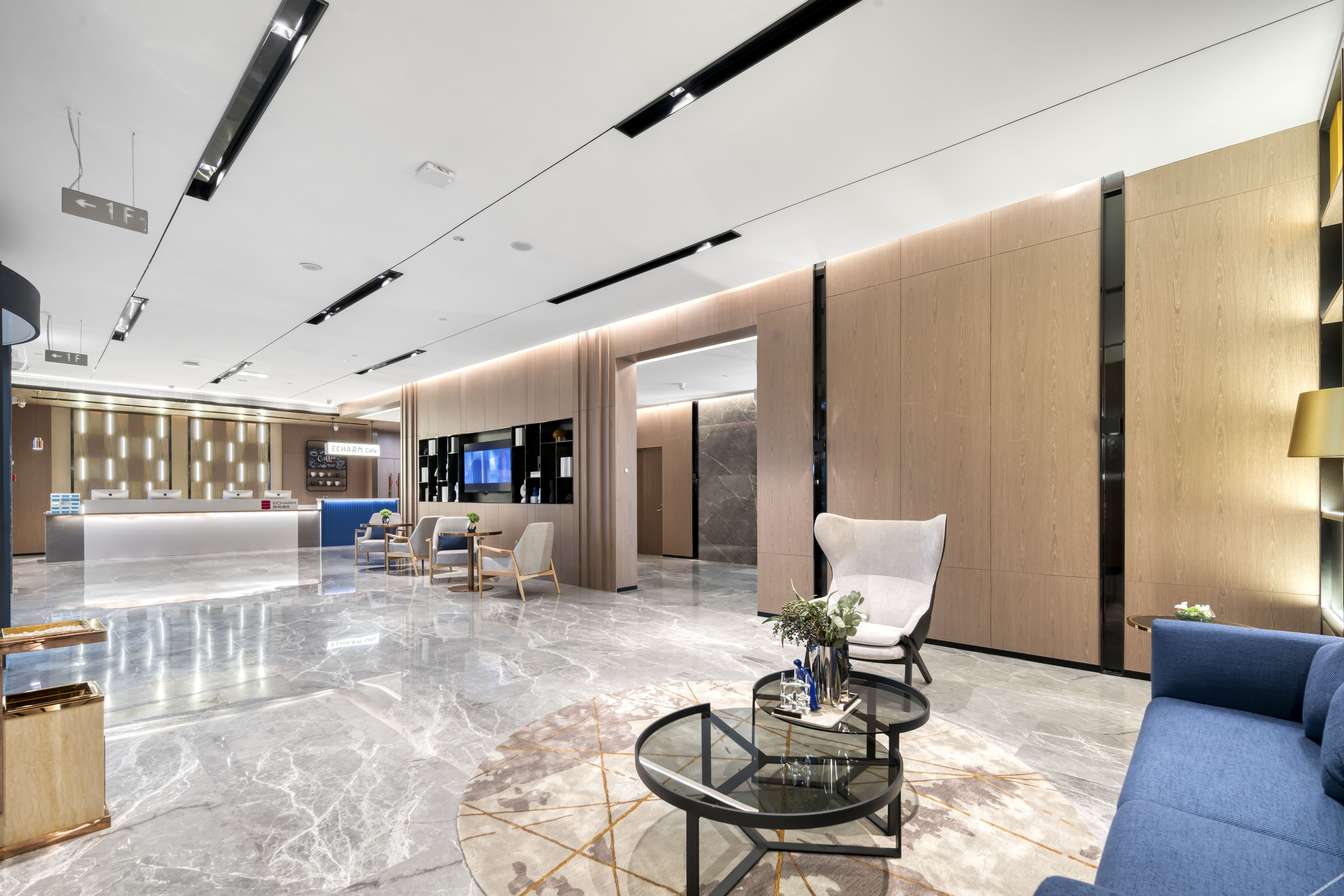 Home Inn Cloud (Yifeng Times Plaza, Xiangyu Avenue, Huainan) 3*