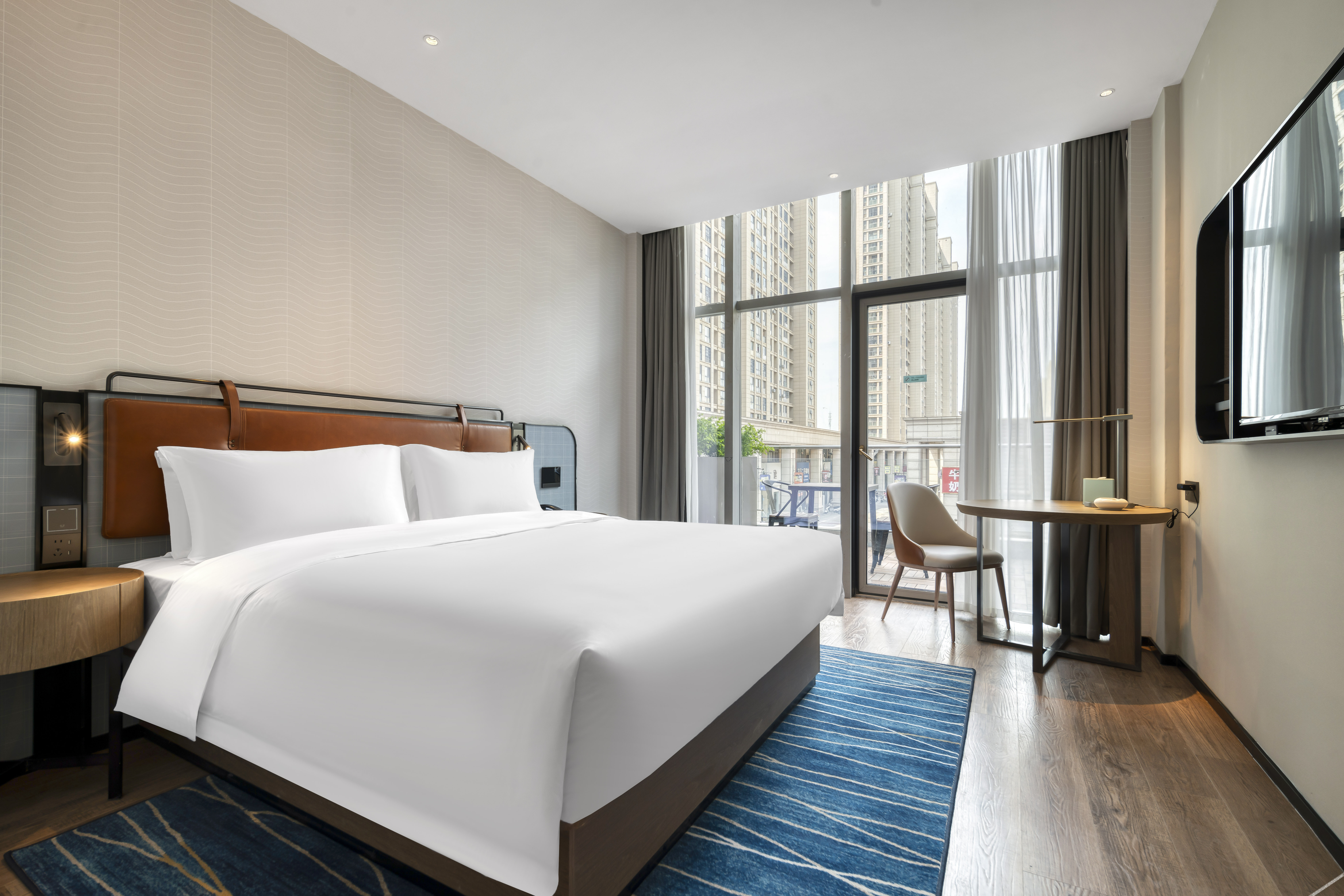 Home Inn Cloud (Yifeng Times Plaza, Xiangyu Avenue, Huainan) 3*