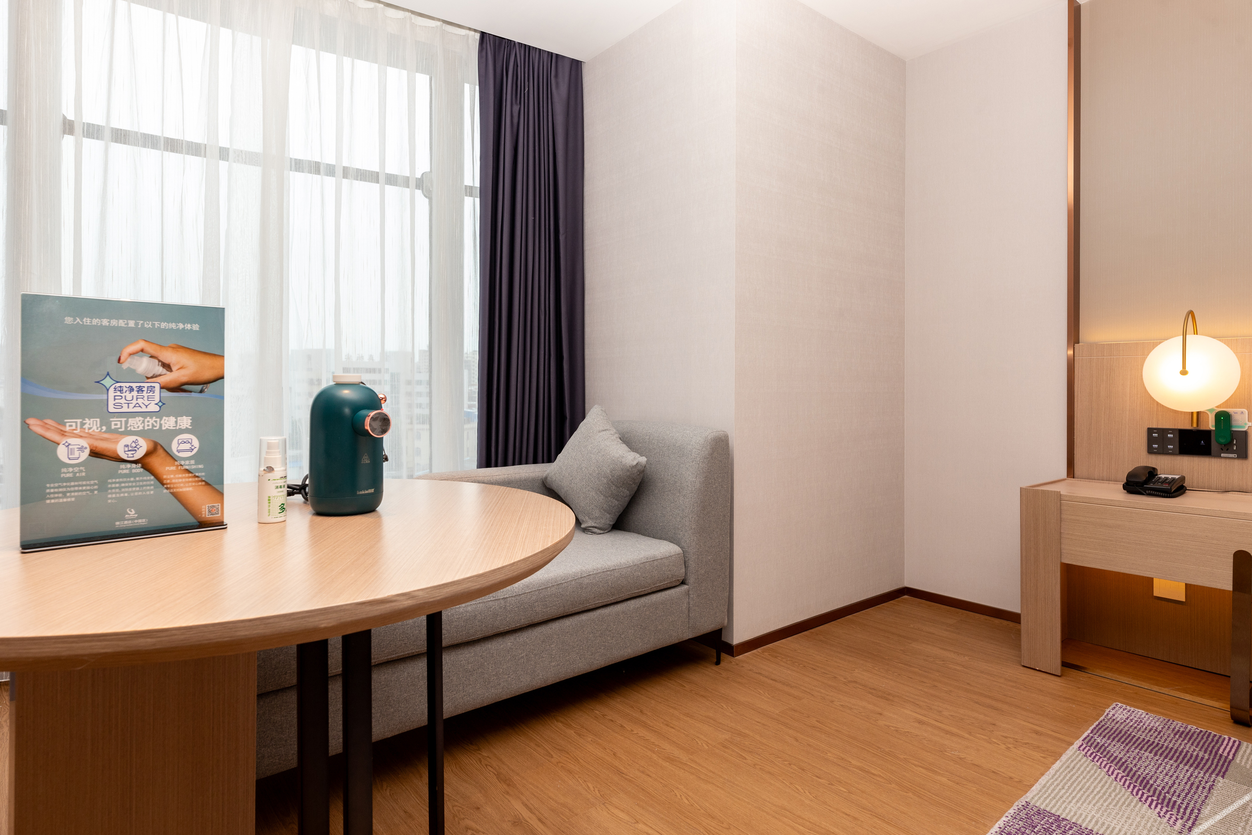 Lavande Hotel (Beihai Hepu High-speed Railway Station Haisi Shougang Branch) 3*