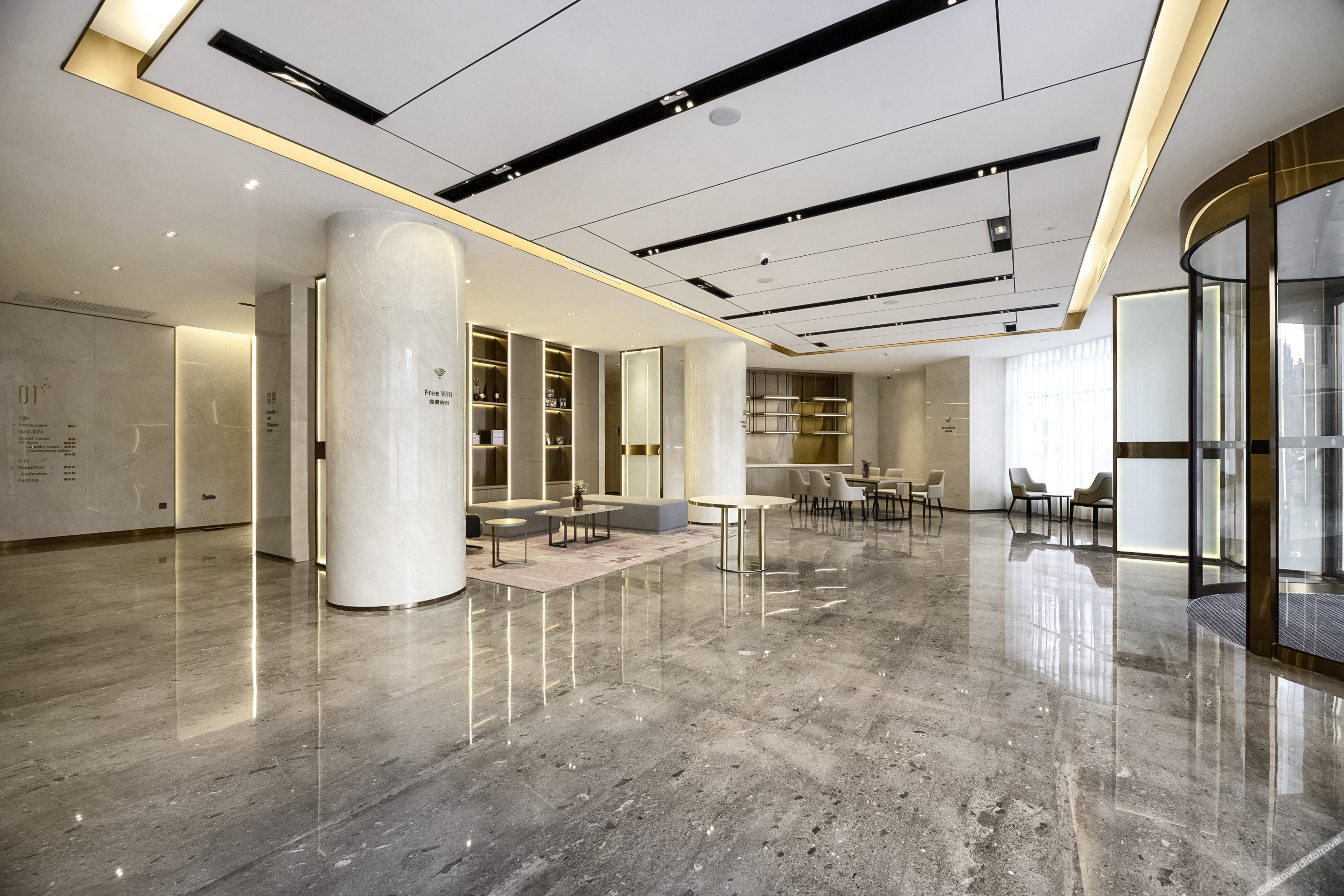 Lavande Hotel (Beihai Hepu High-speed Railway Station Haisi Shougang Branch) 3*