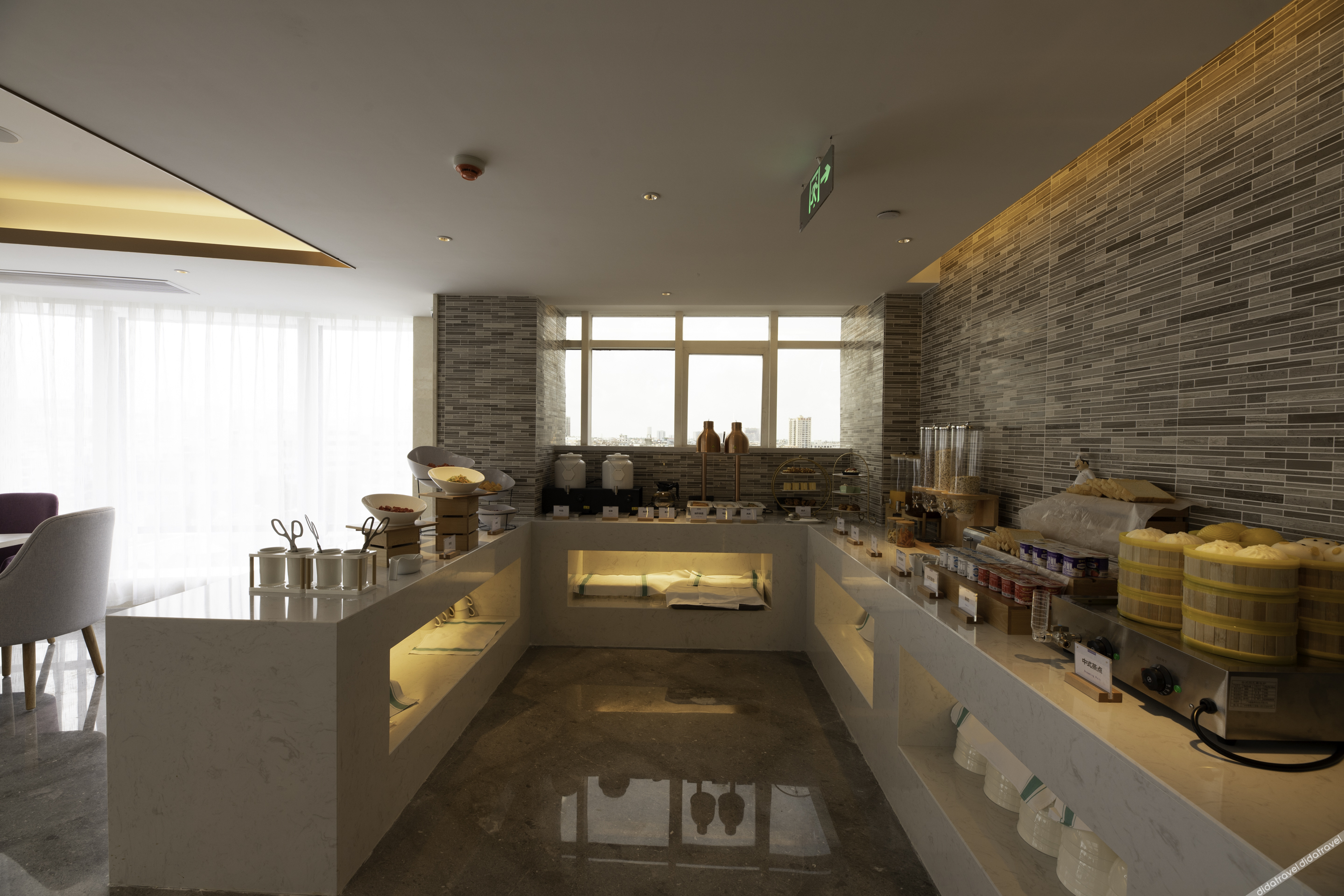 Lavande Hotel (Beihai Hepu High-speed Railway Station Haisi Shougang Branch) 3*