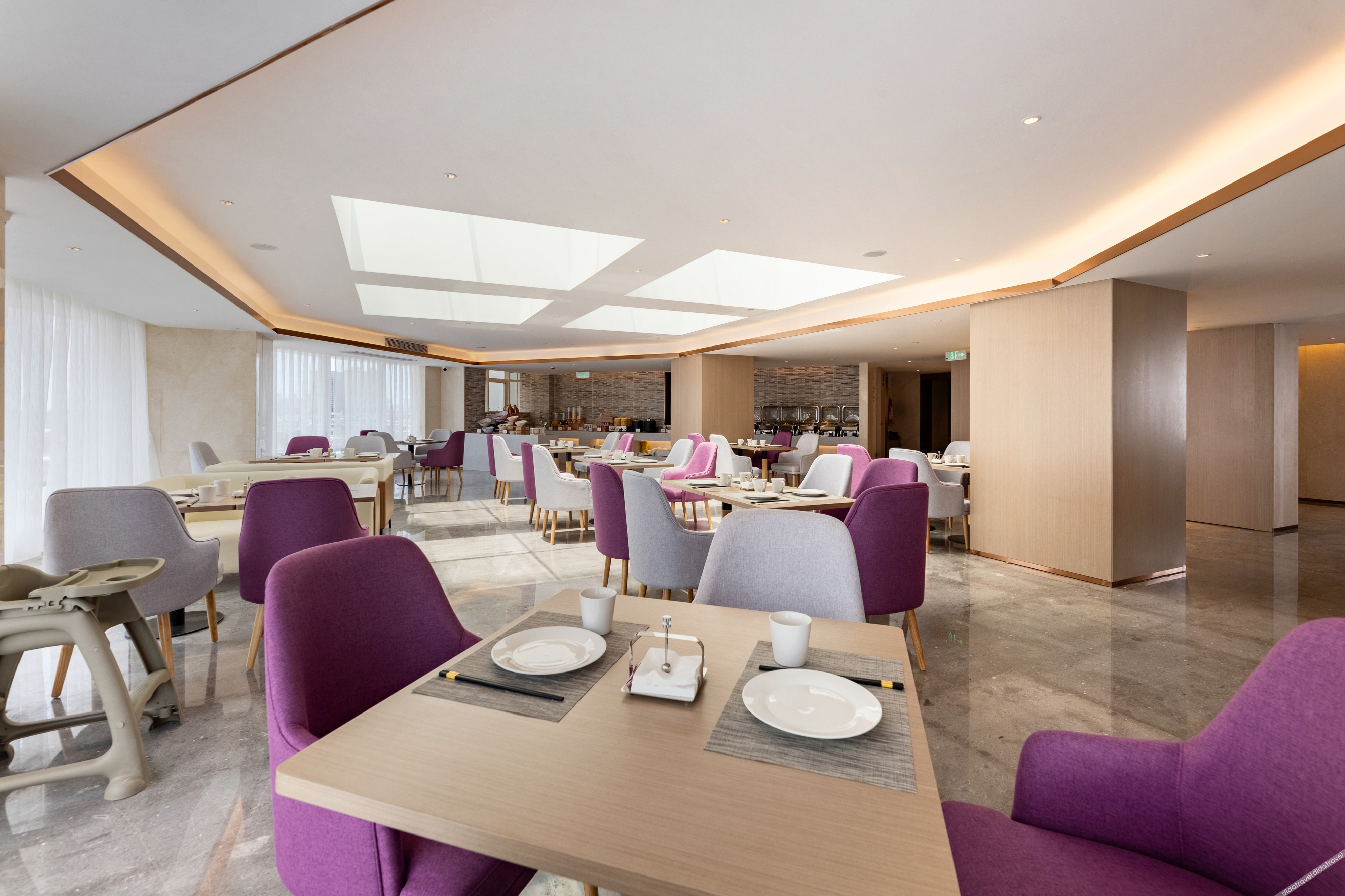 Lavande Hotel (Beihai Hepu High-speed Railway Station Haisi Shougang Branch) 3*