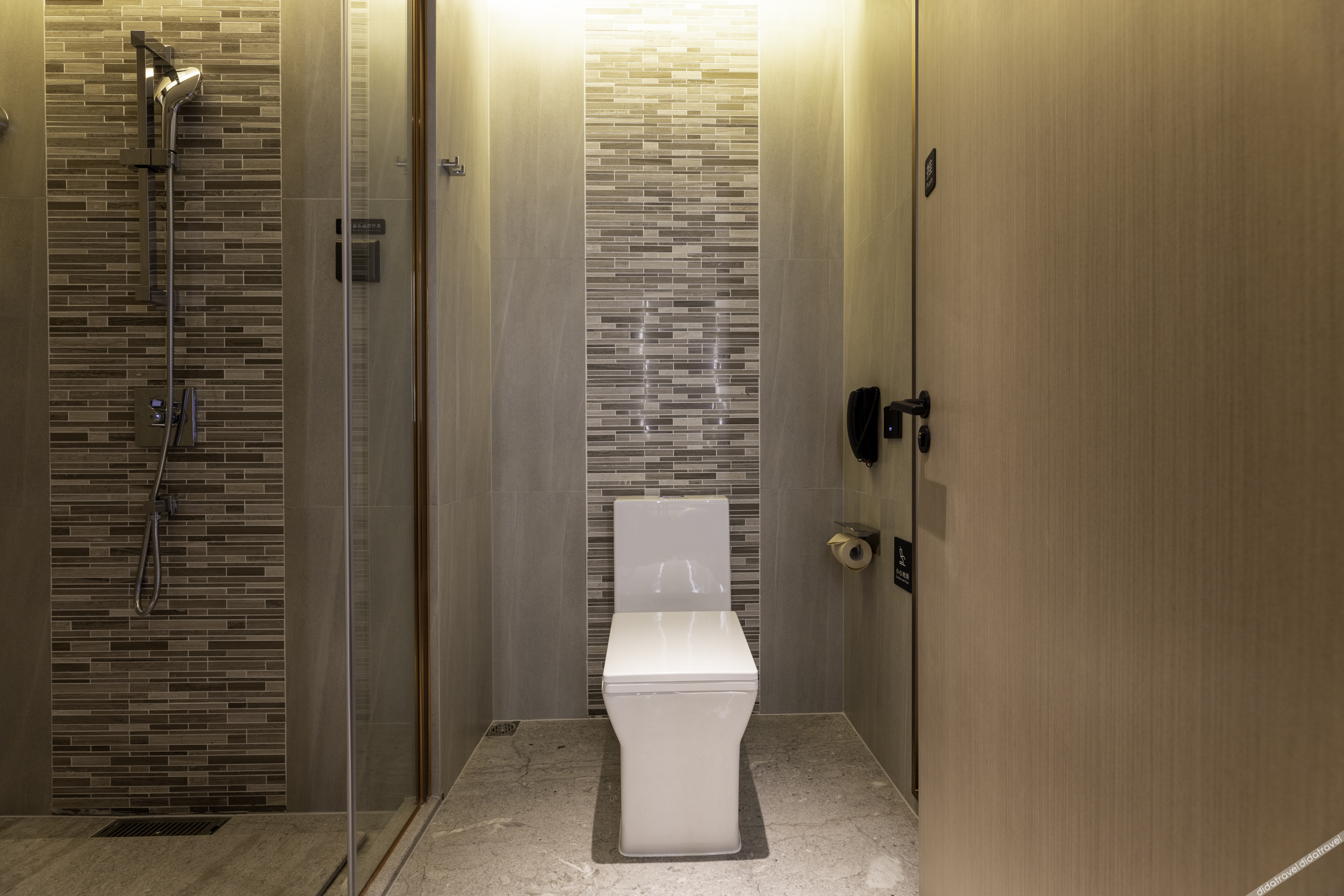 Lavande Hotel (Beihai Hepu High-speed Railway Station Haisi Shougang Branch) 3*