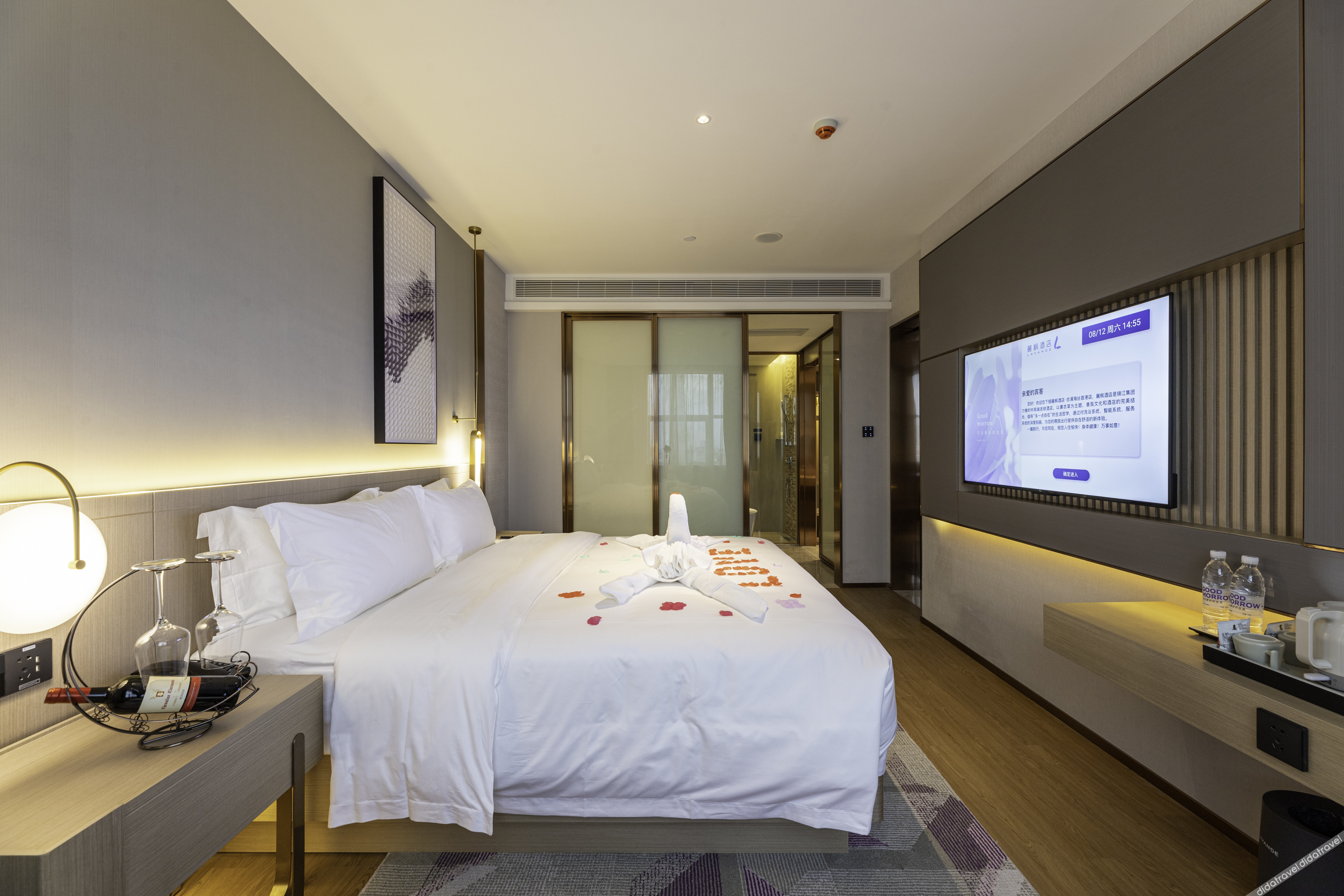 Lavande Hotel (Beihai Hepu High-speed Railway Station Haisi Shougang Branch) 3*