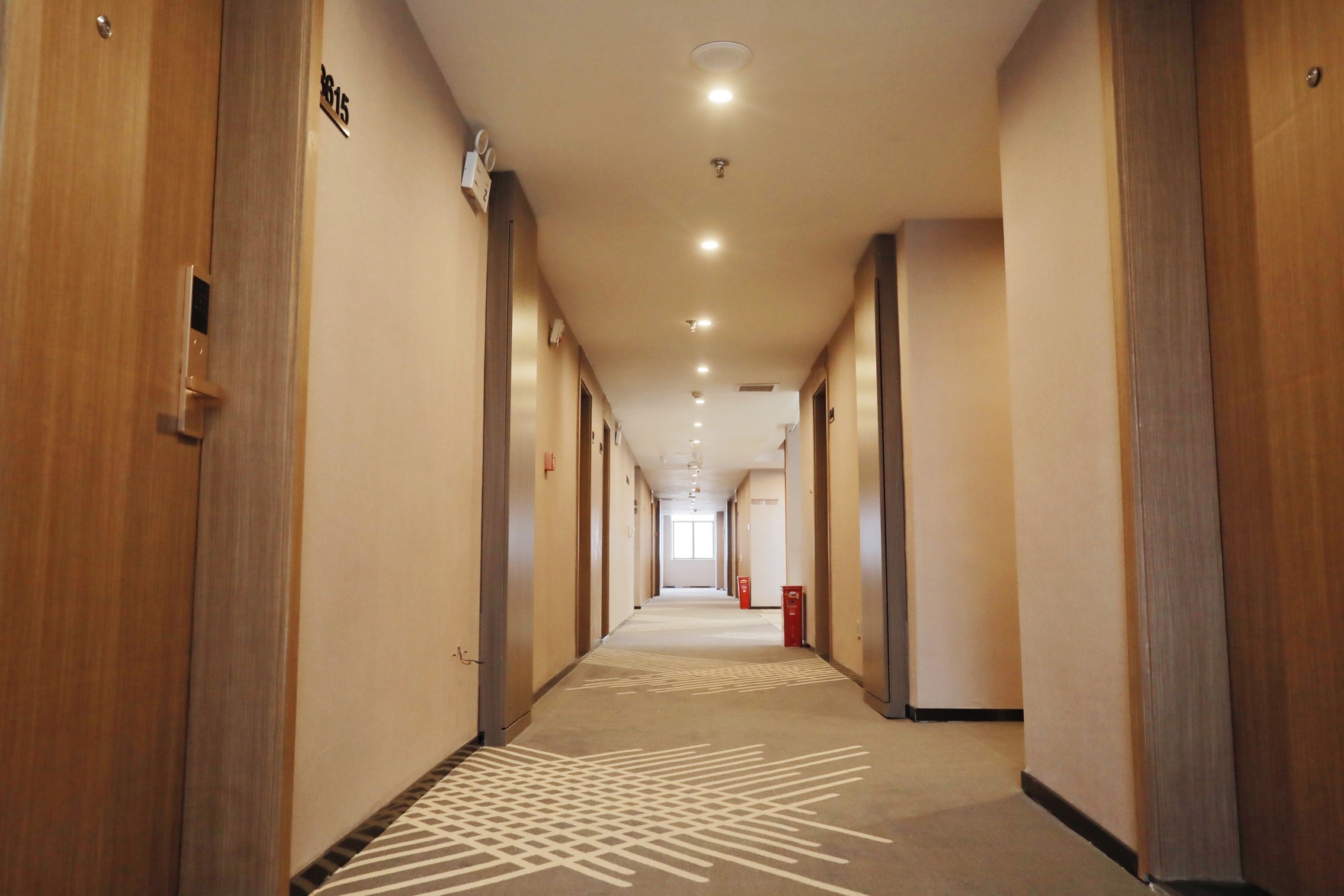 Chaoman Hotel (Fenghuang Ancient Town Branch) 3*
