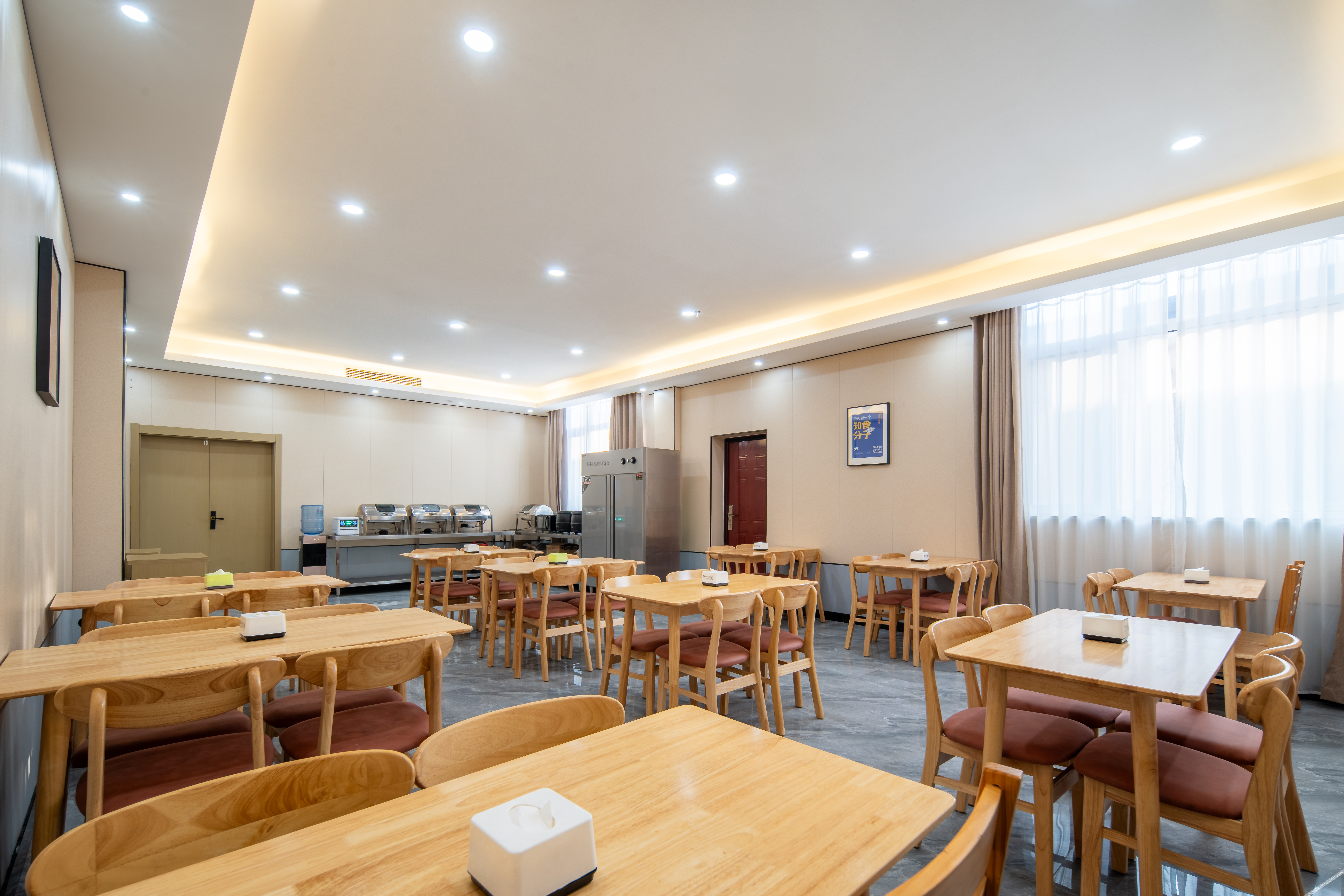 7 Days Premium Hotel 2*