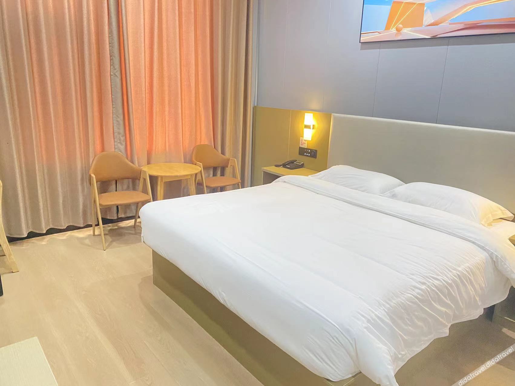 7 Days Premium Hotel 2*