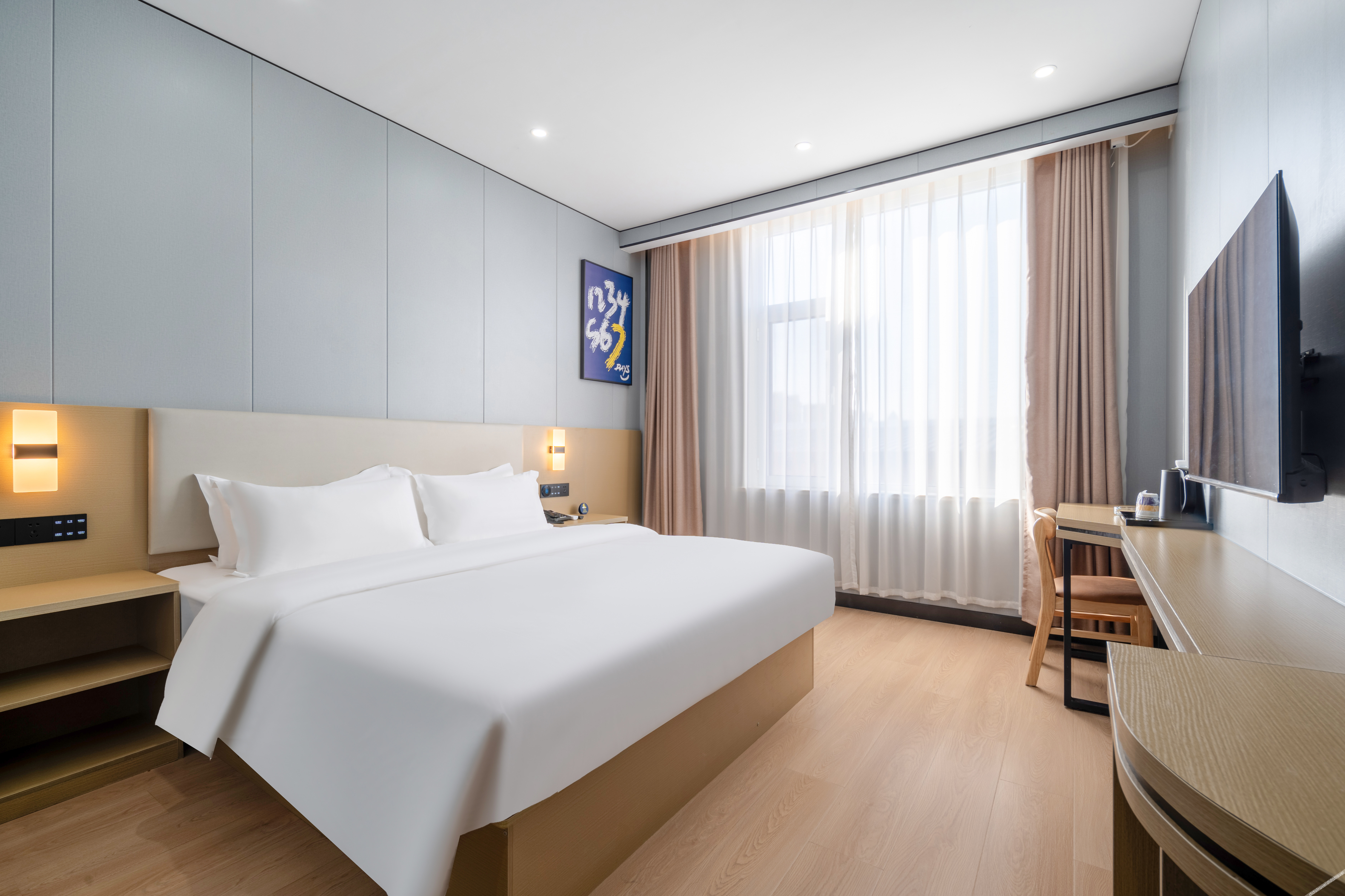 7 Days Premium Hotel 2*