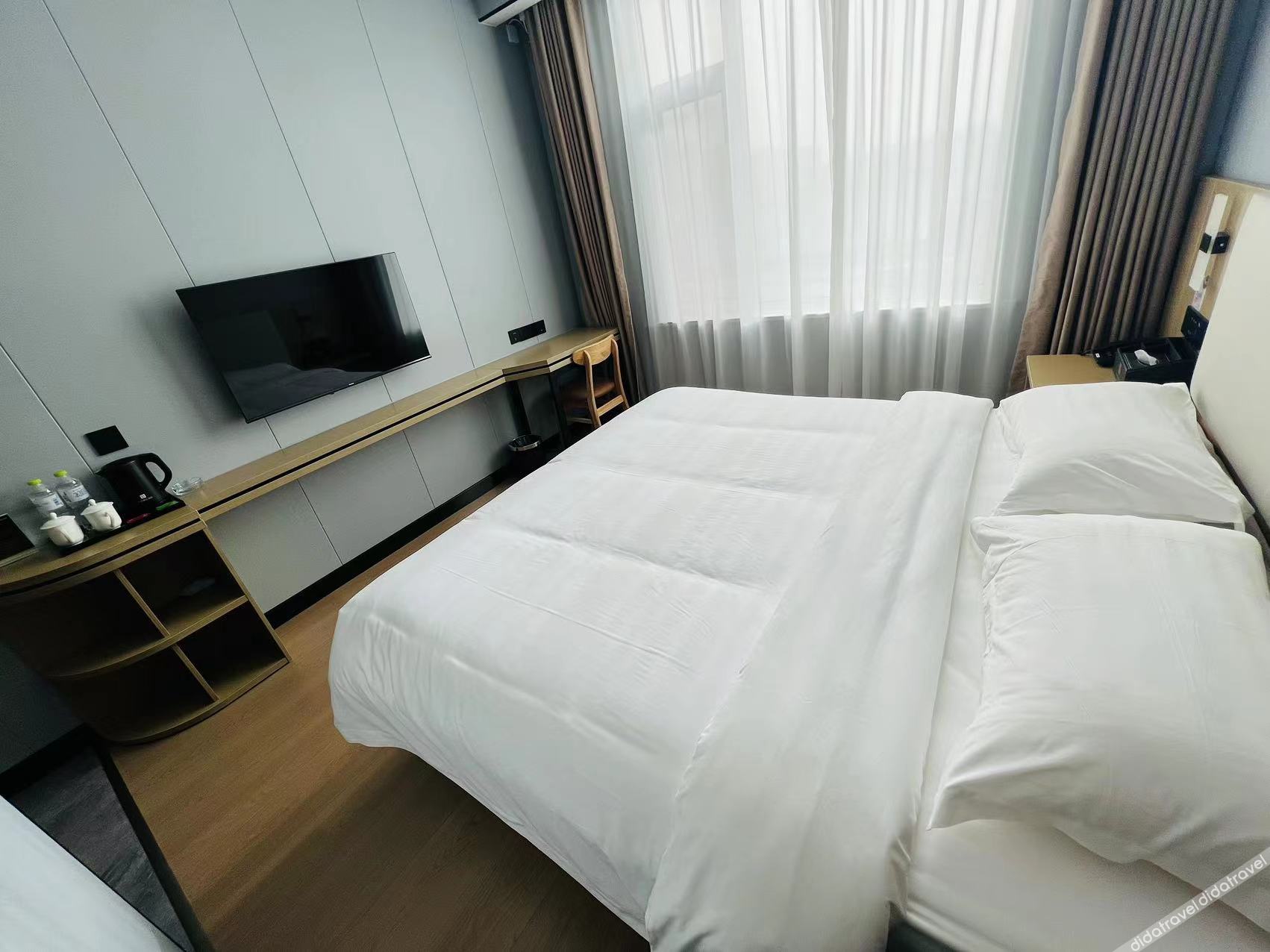 7 Days Premium Hotel 2*