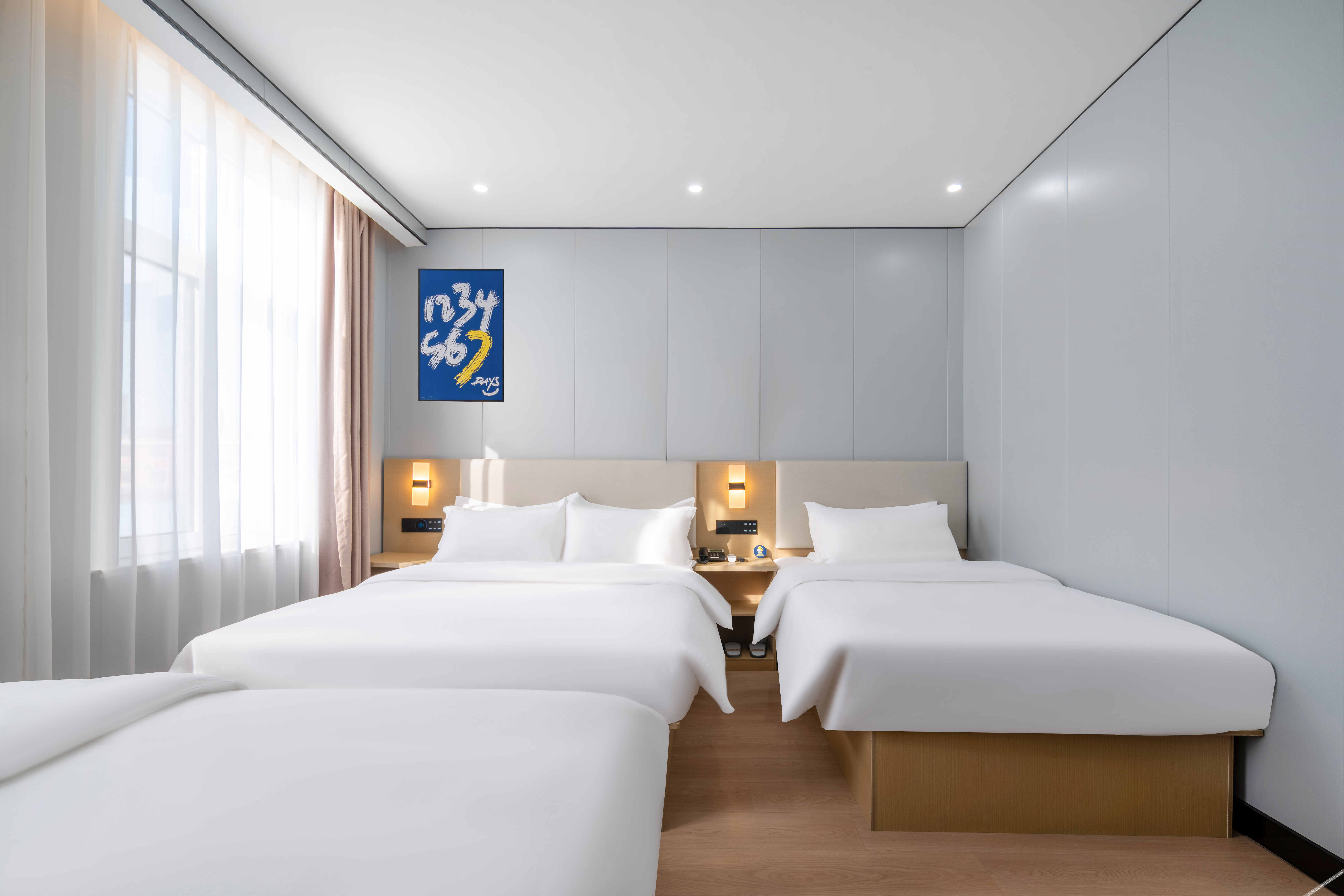 7 Days Premium Hotel 2*