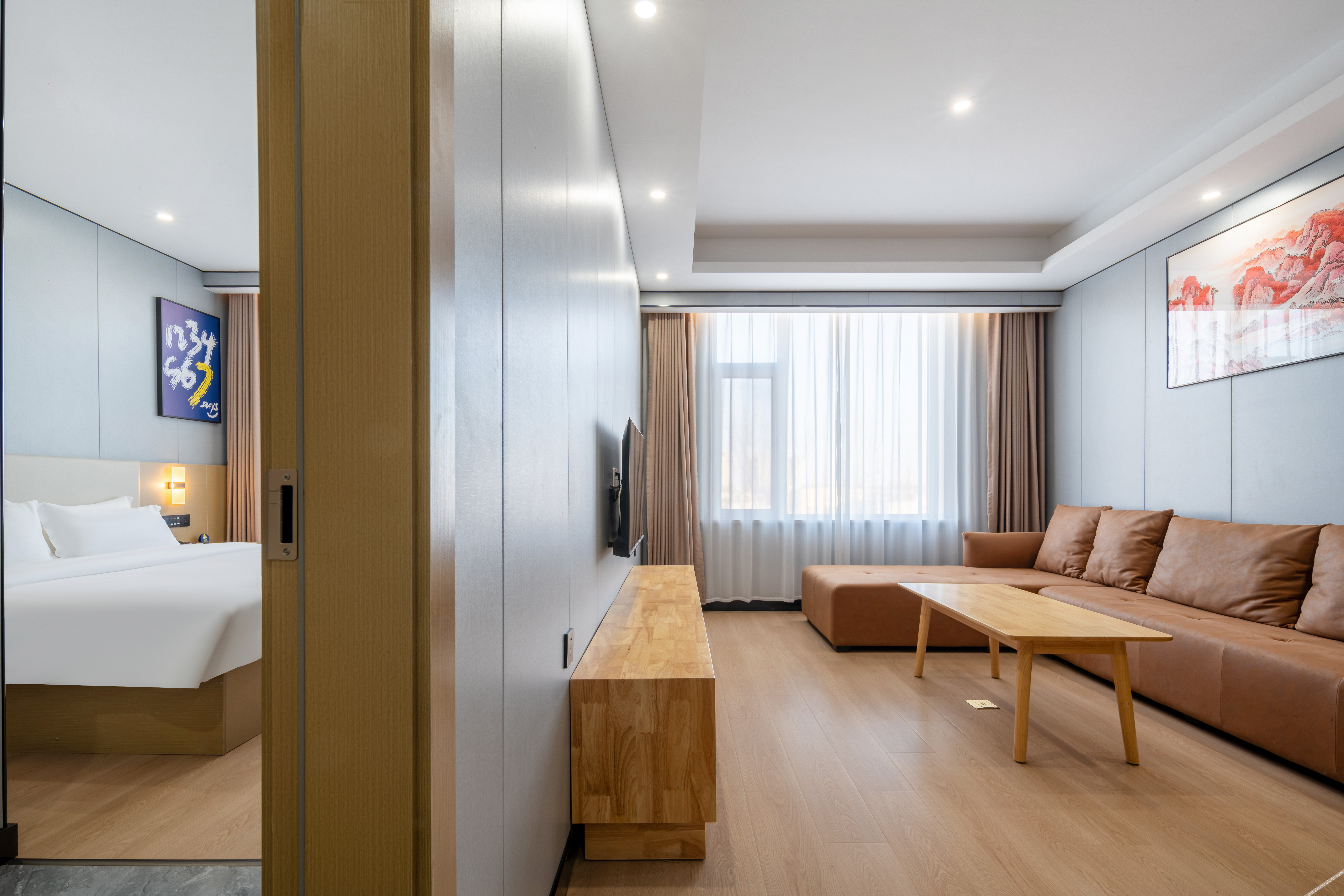 7 Days Premium Hotel 2*