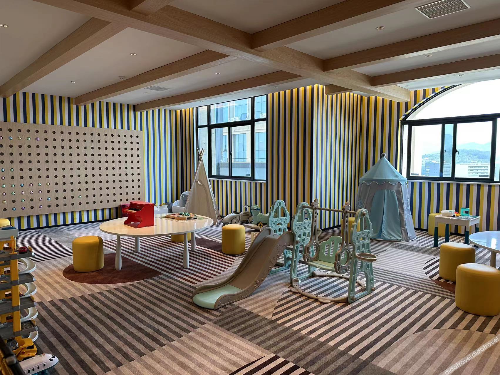 O.live Social Hotel (Zhangzhou Changtai Kaiyue Square) 3*