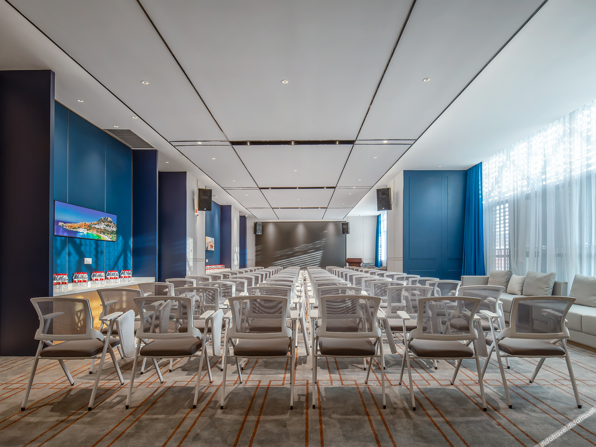 O.live Social Hotel (Zhangzhou Changtai Kaiyue Square) 3*