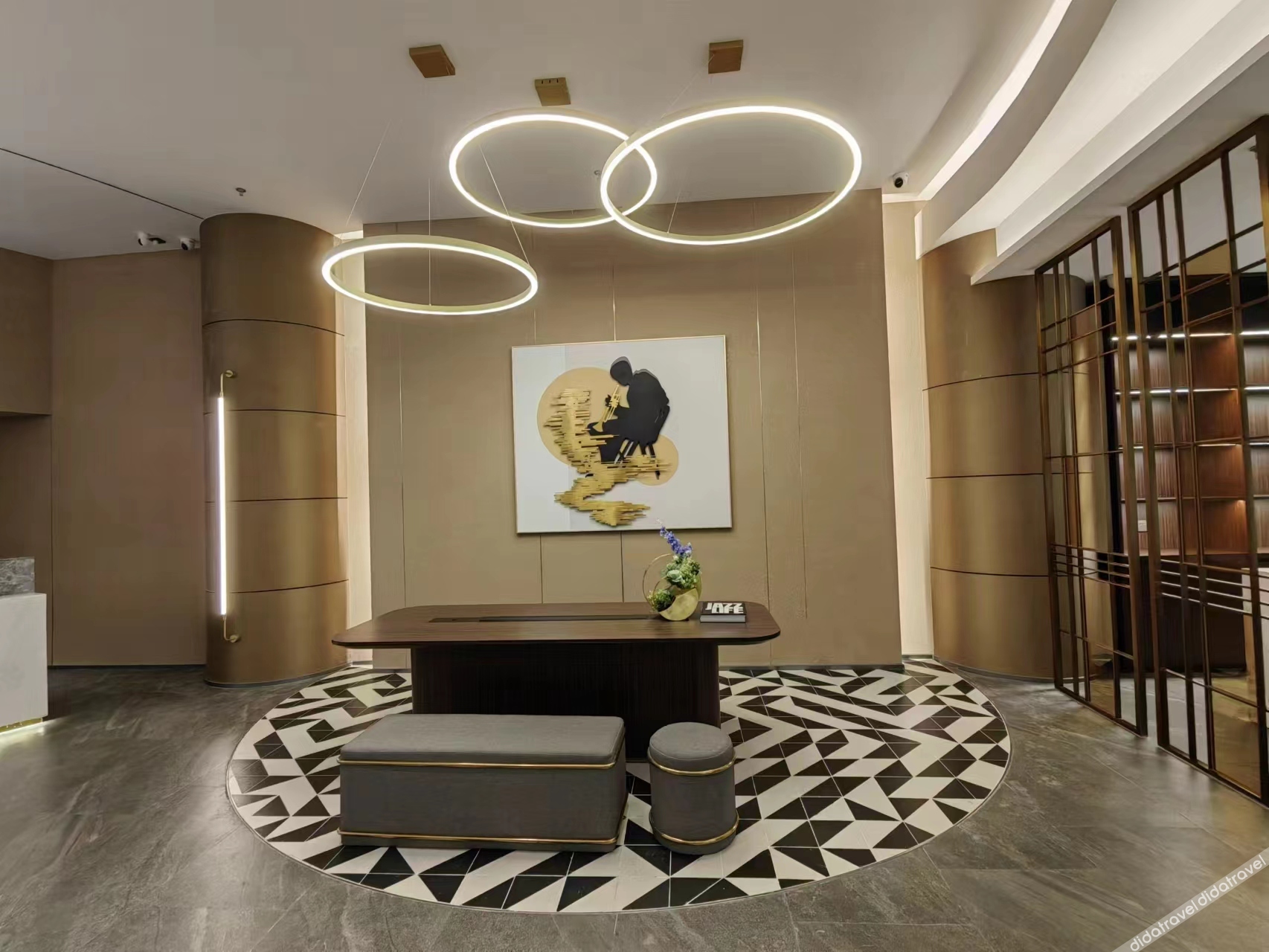 Homeinn Plus Hotel (Chongqing Olympic Sports Center Square Yuanjiagang Subway Station) 3*