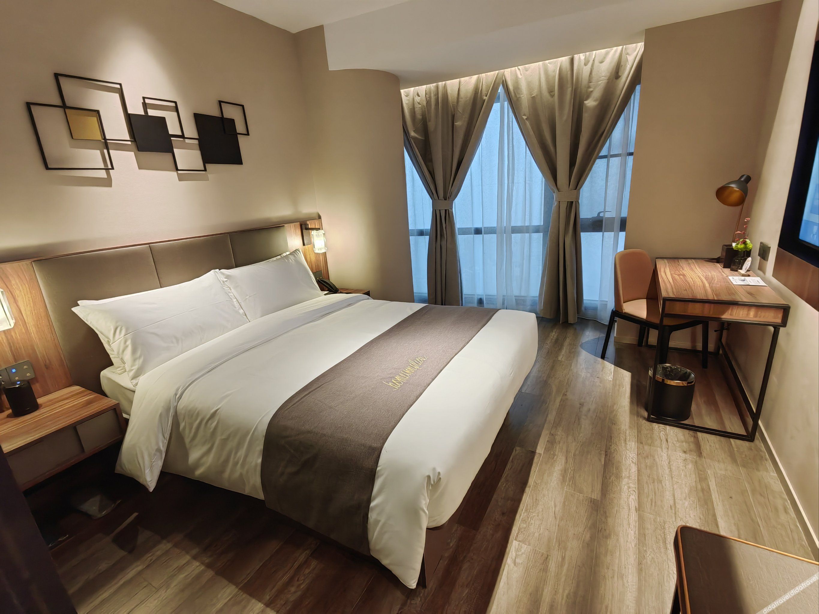 Homeinn Plus Hotel (Chongqing Olympic Sports Center Square Yuanjiagang Subway Station) 3*